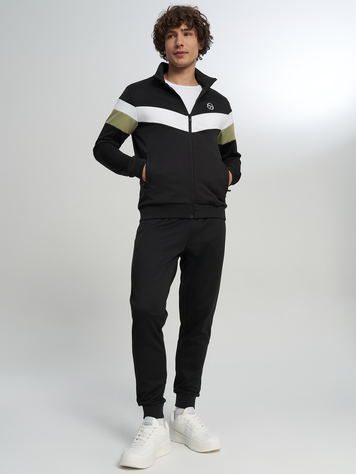 Костюм мужской Sergio Tacchini Marco, Черный
Костюм мужской Sergio Tacchini Marco, Черный