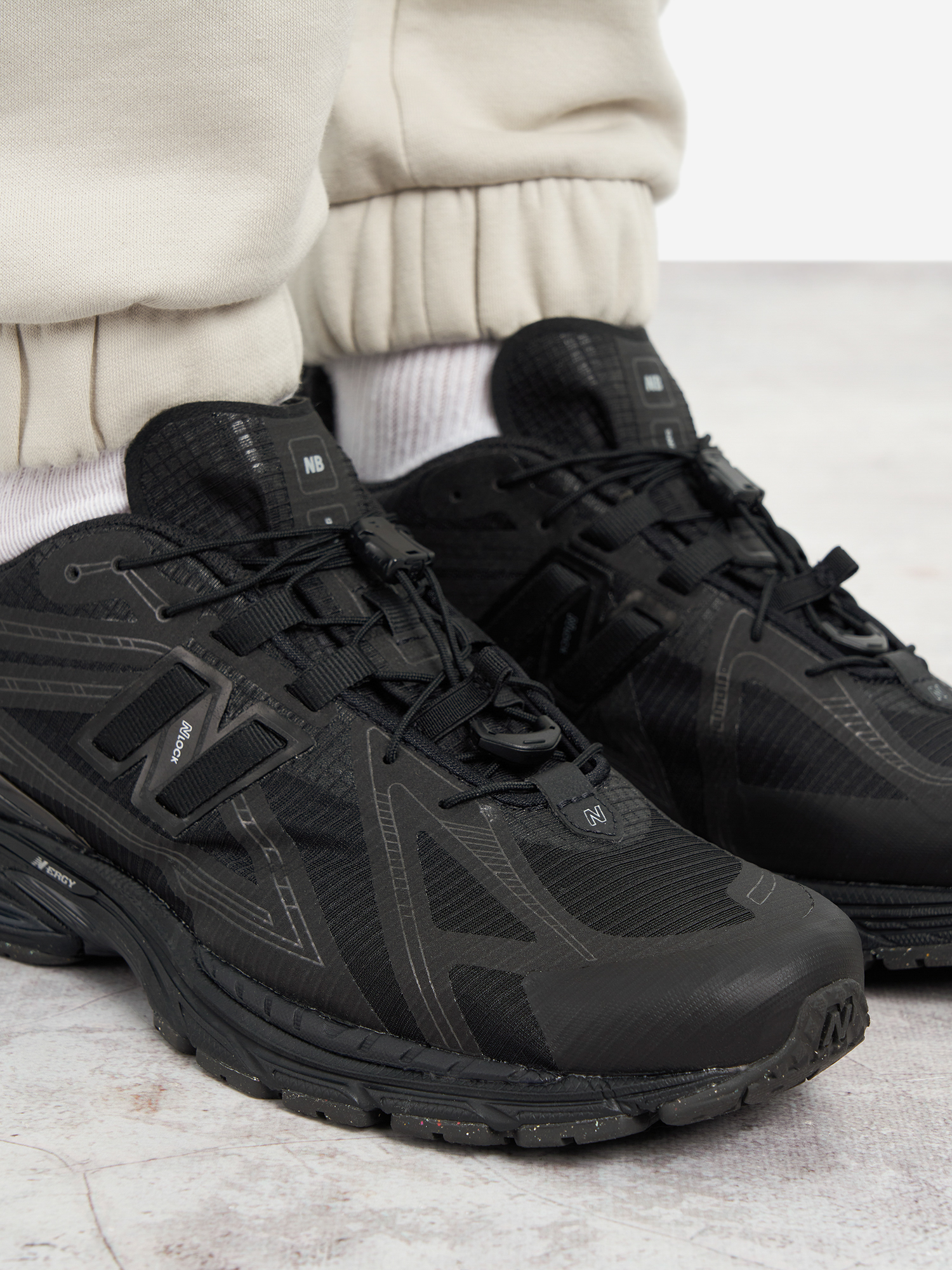 фото Кроссовки мужские new balance 1906 r, черный