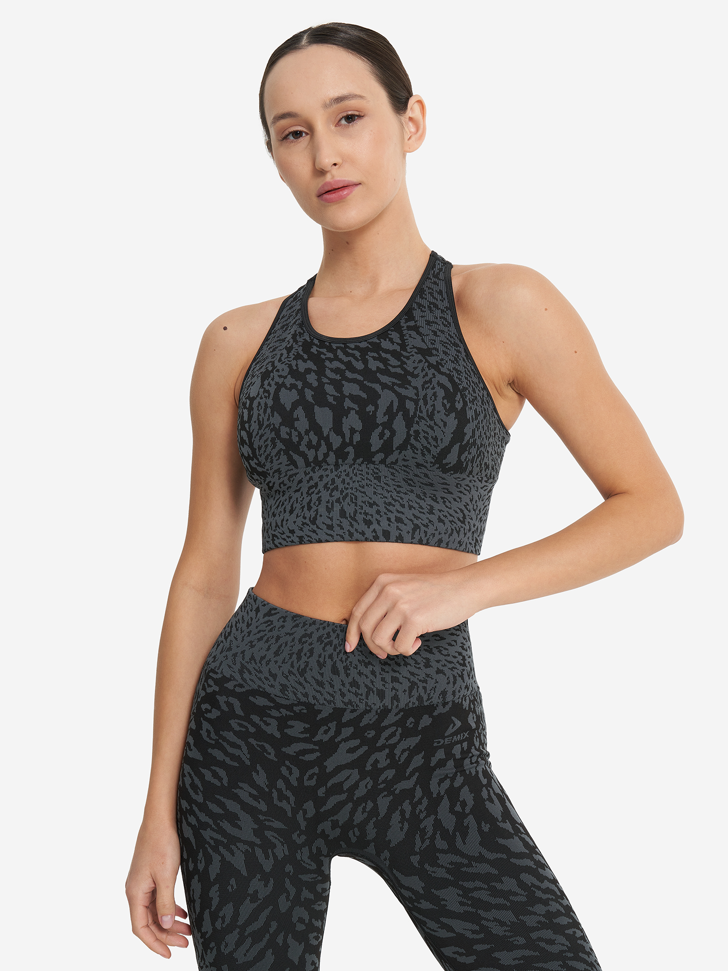 фото Топ бра спортивный demix highflow yoga seamless longline, черный