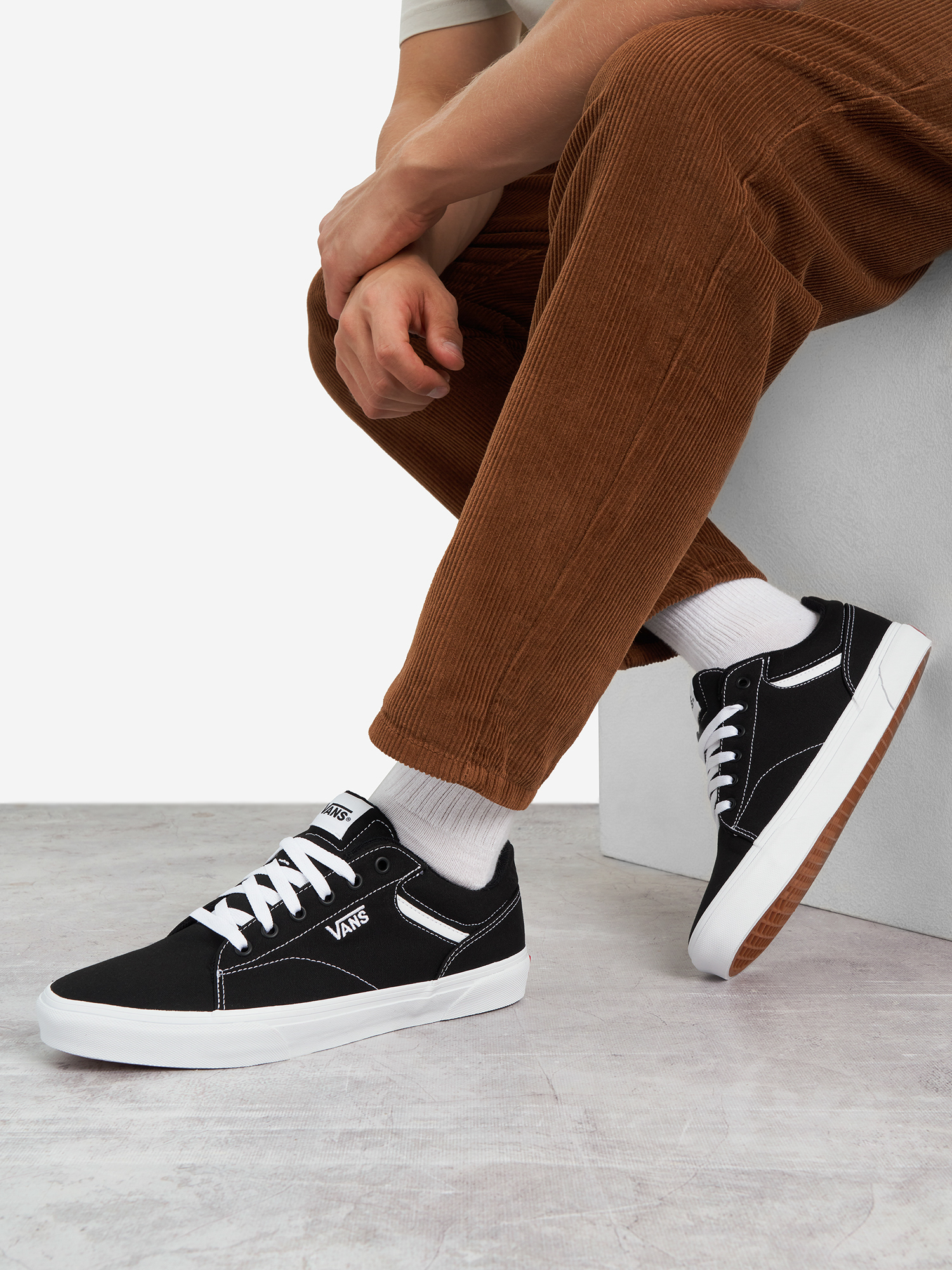 Кеды мужские Vans Seldan, Черный
Кеды мужские Vans Seldan, Черный