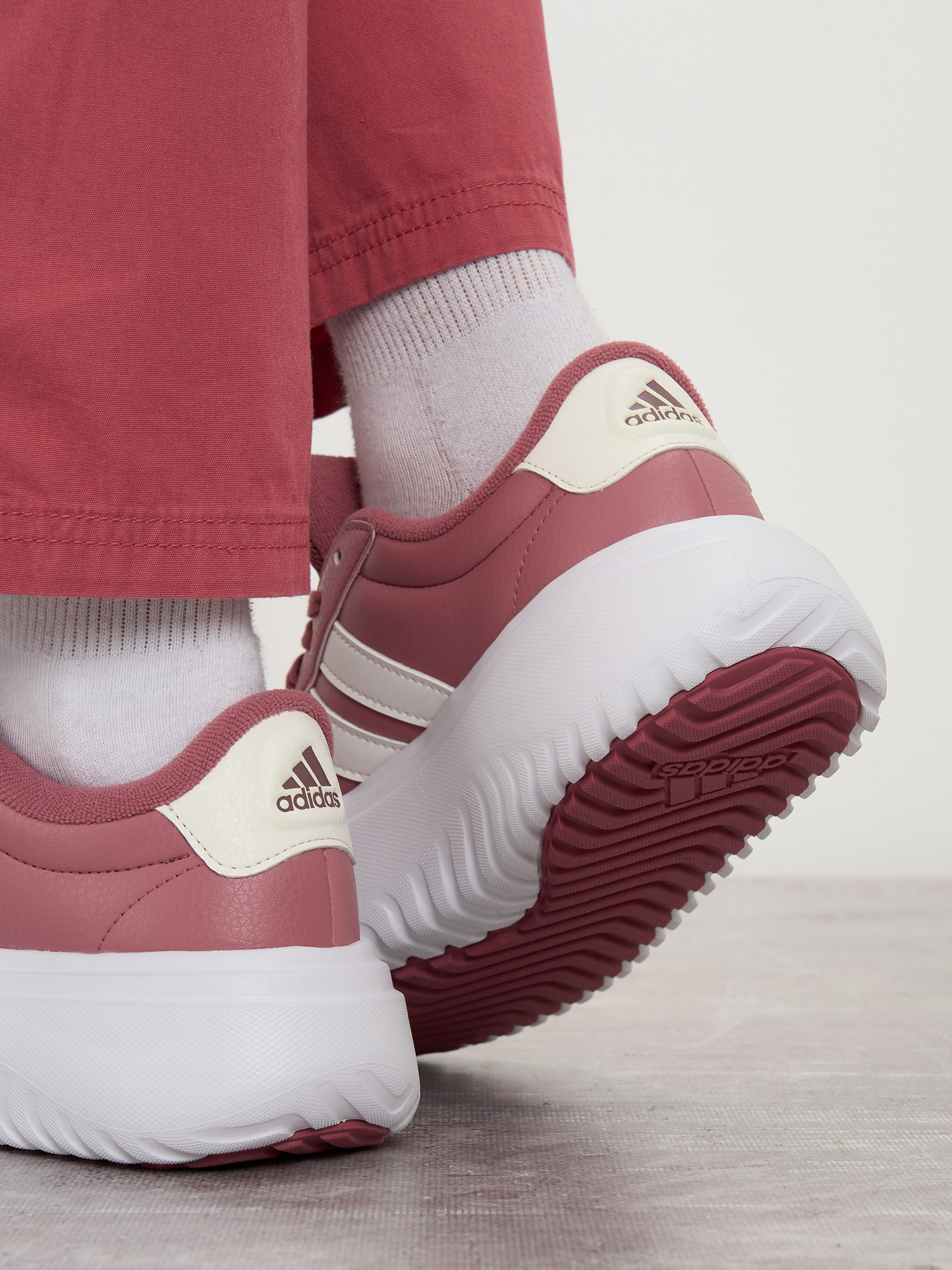 фото Кеды женские adidas grand court platfor, красный