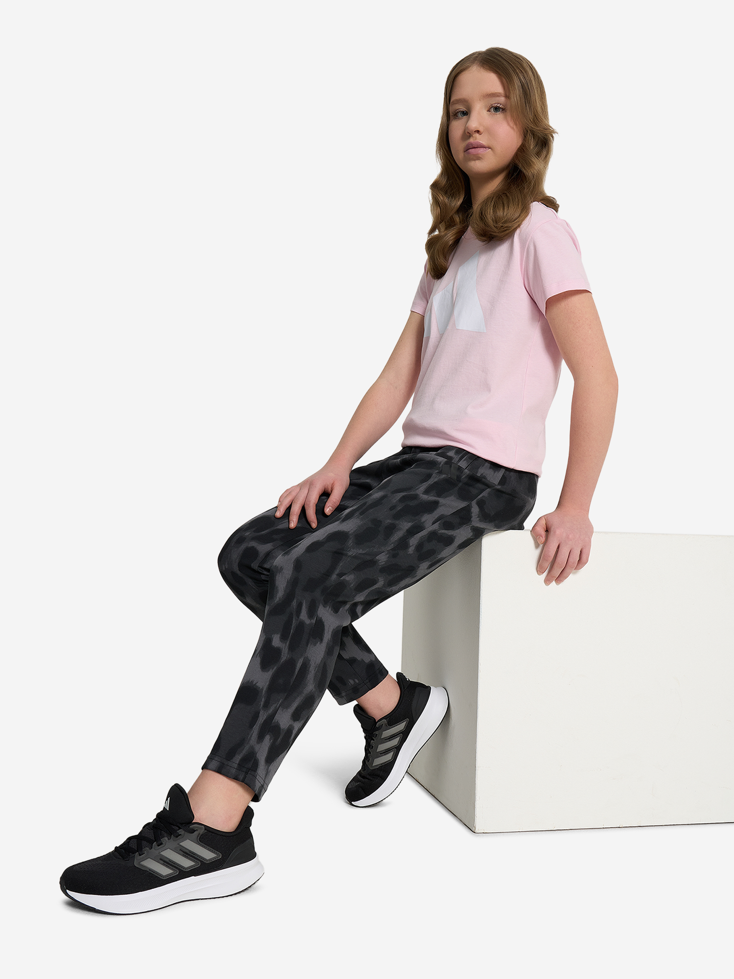 фото Брюки для девочек adidas, серый