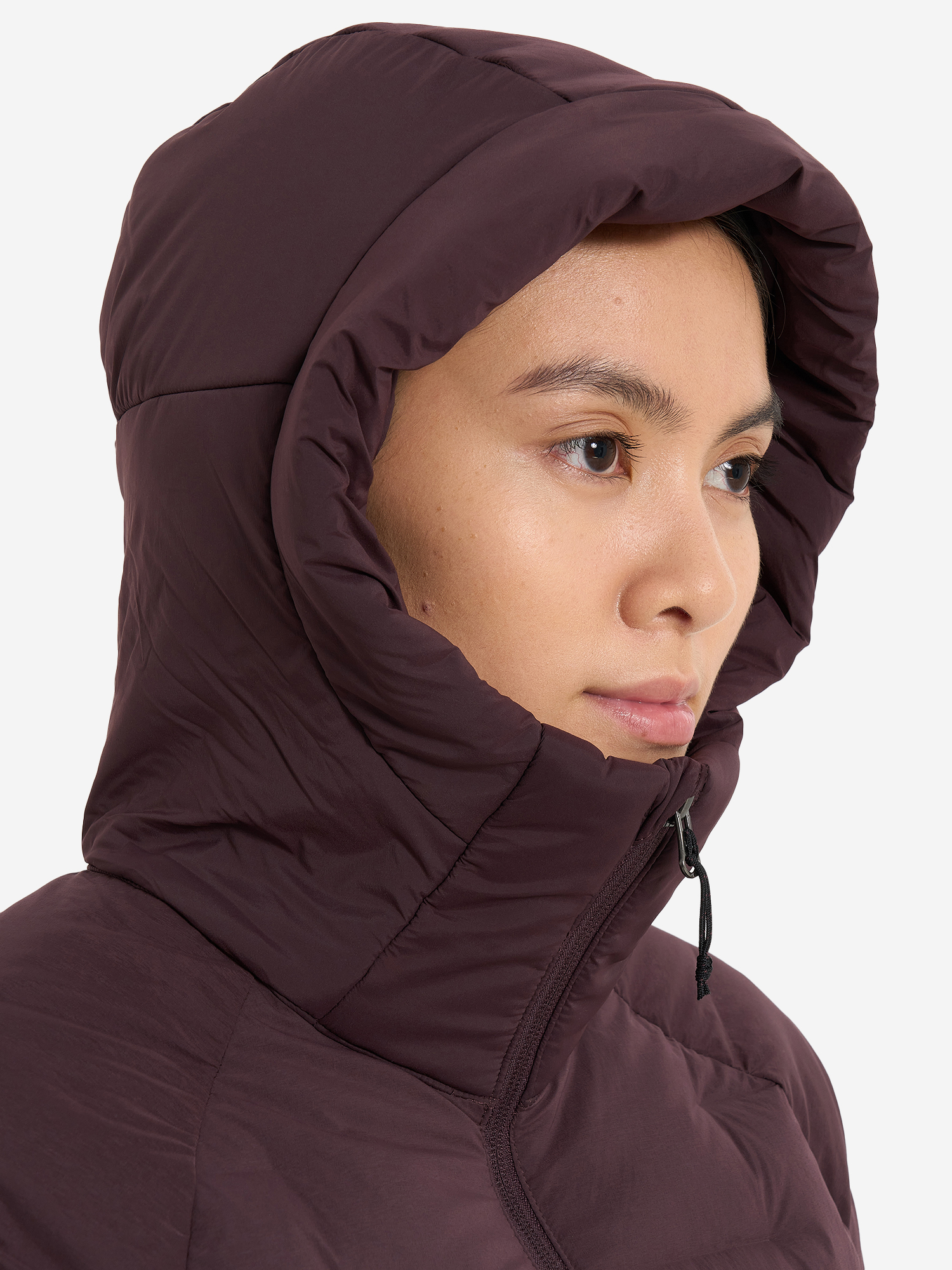 фото Пальто пуховое женское mountain hardwear stretchdown, фиолетовый
