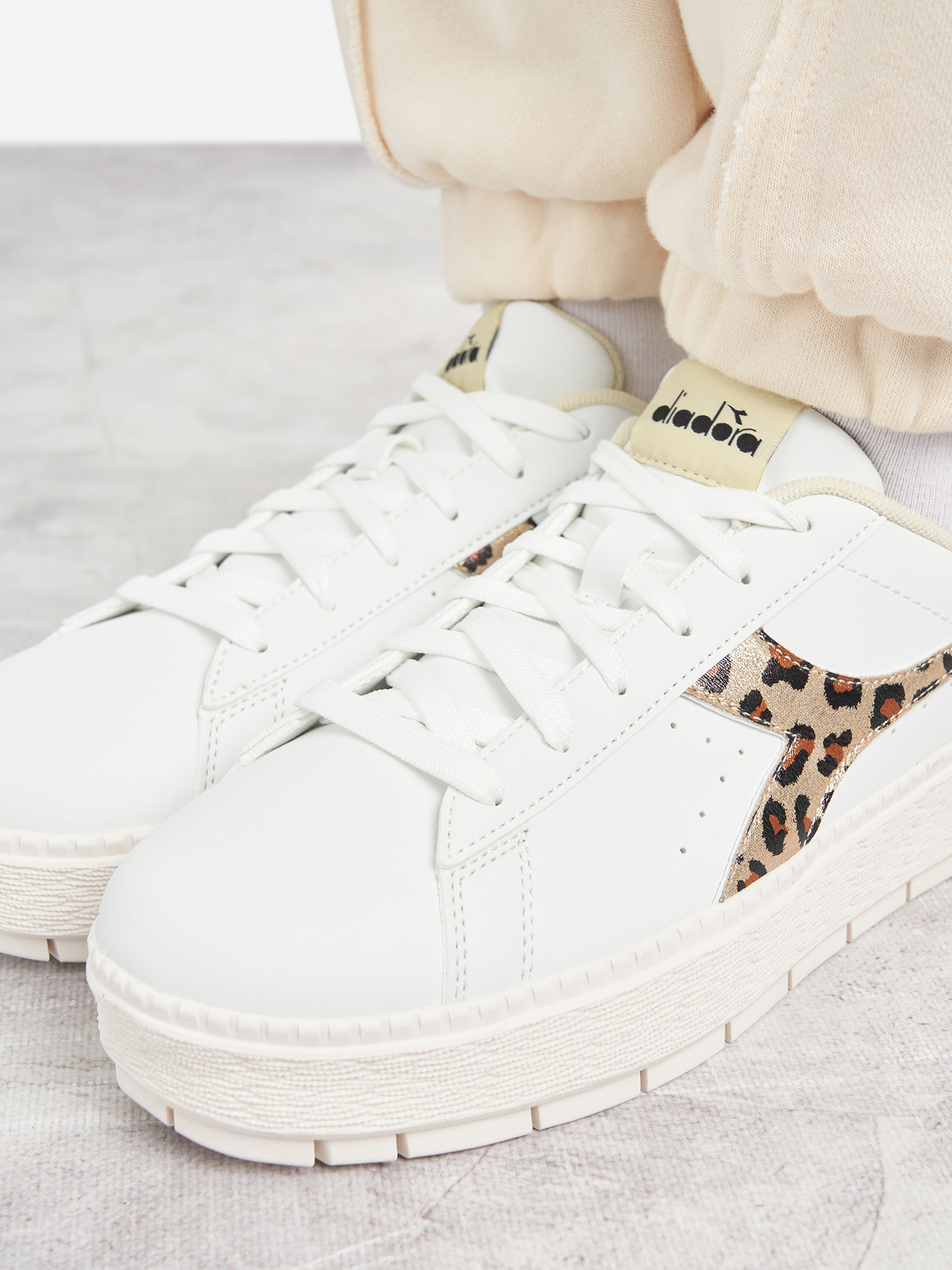 фото Кроссовки женские diadora jace jungle, белый