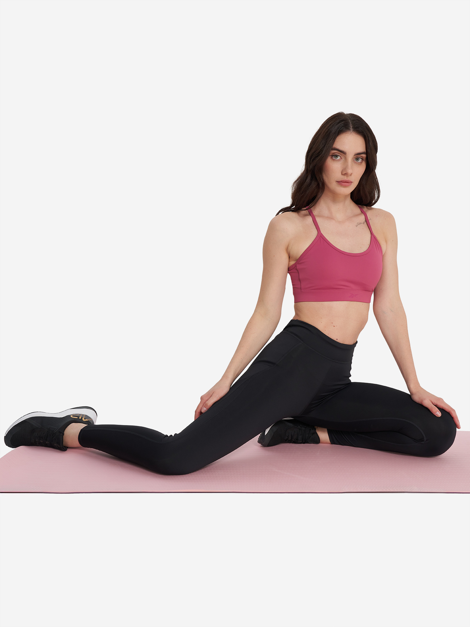фото Топ бра спортивный reebok eliza yoga, розовый