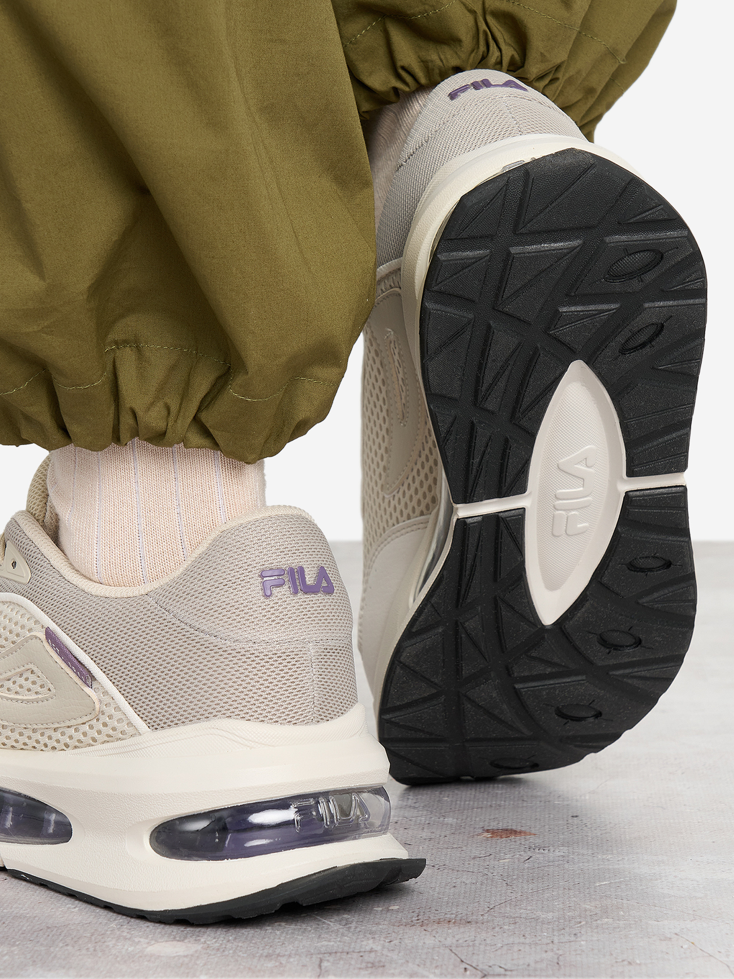 фото Кроссовки женские fila explore mesh, бежевый