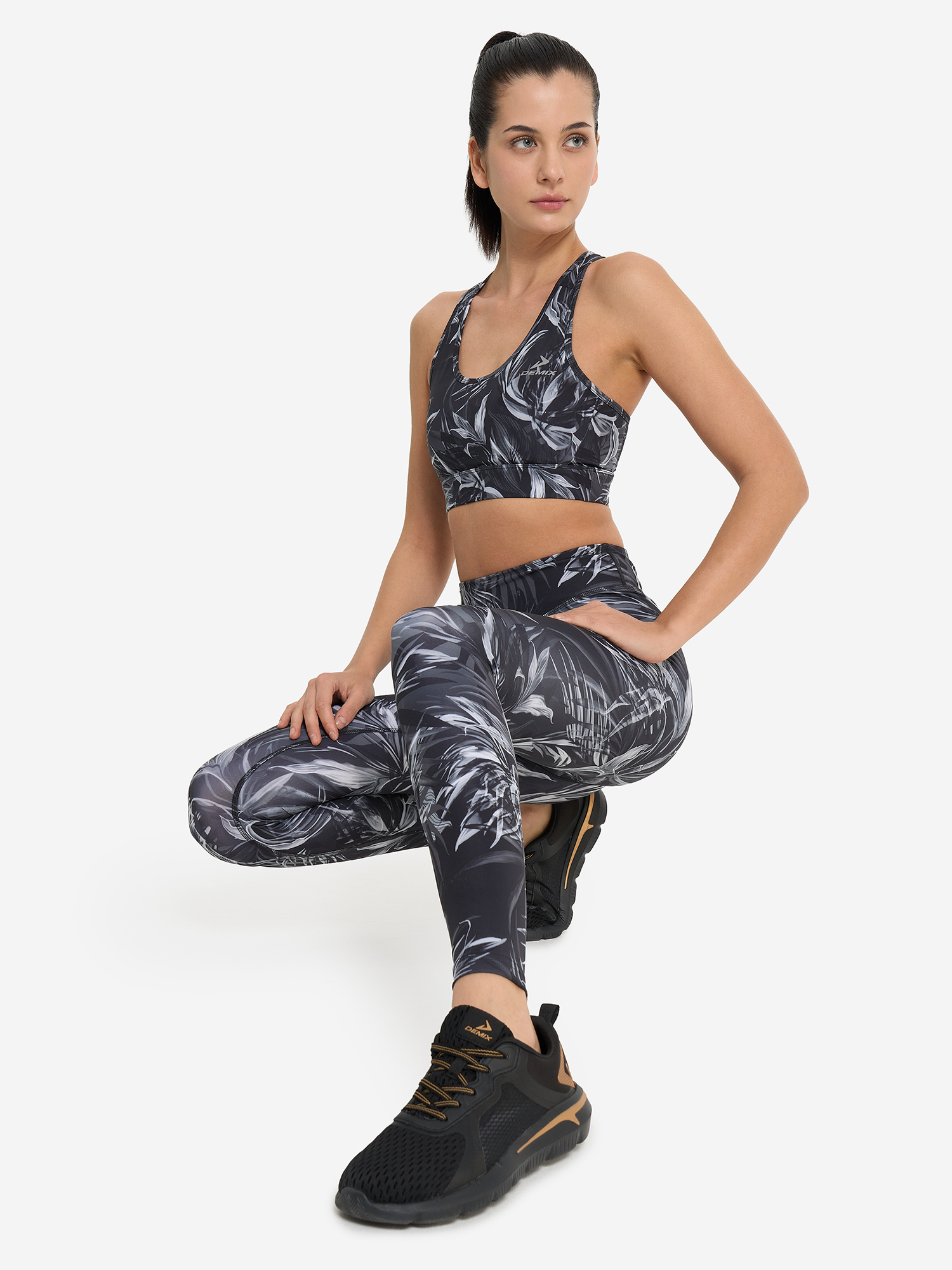 фото Топ бра спортивный demix activemove gym gfx, черный