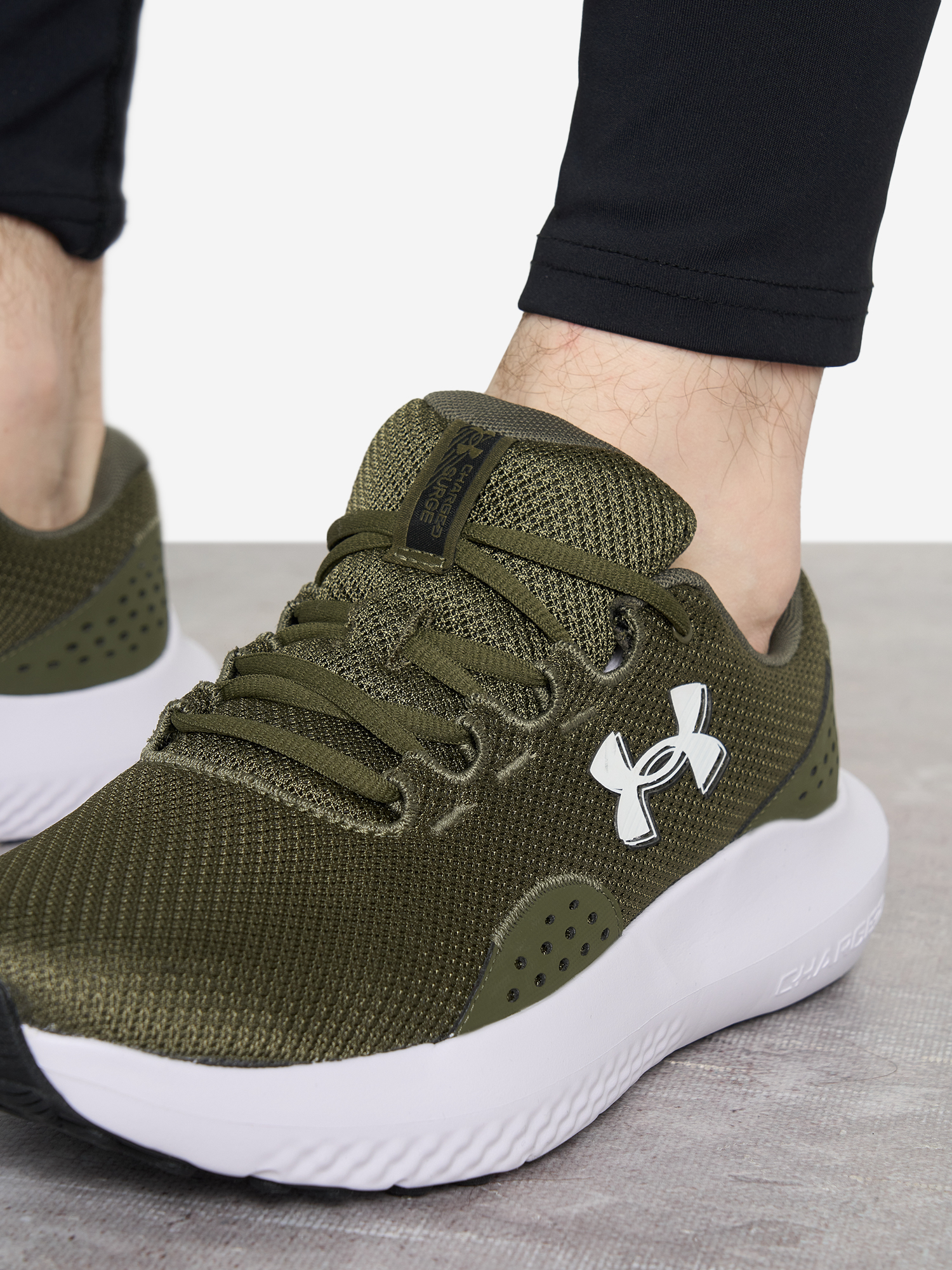 фото Кроссовки мужские under armour charged surge 4, зеленый