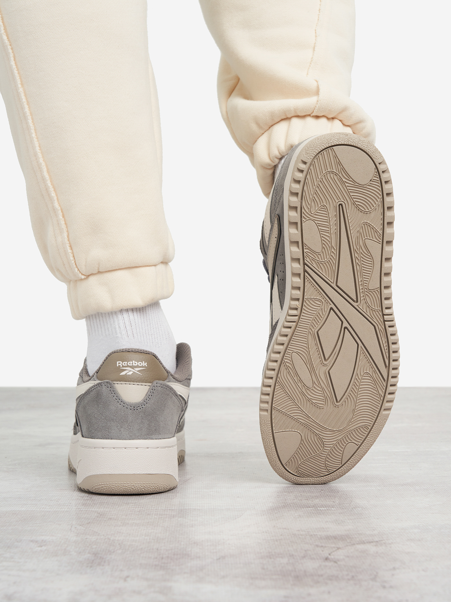 фото Кеды женские reebok atr chill, серый