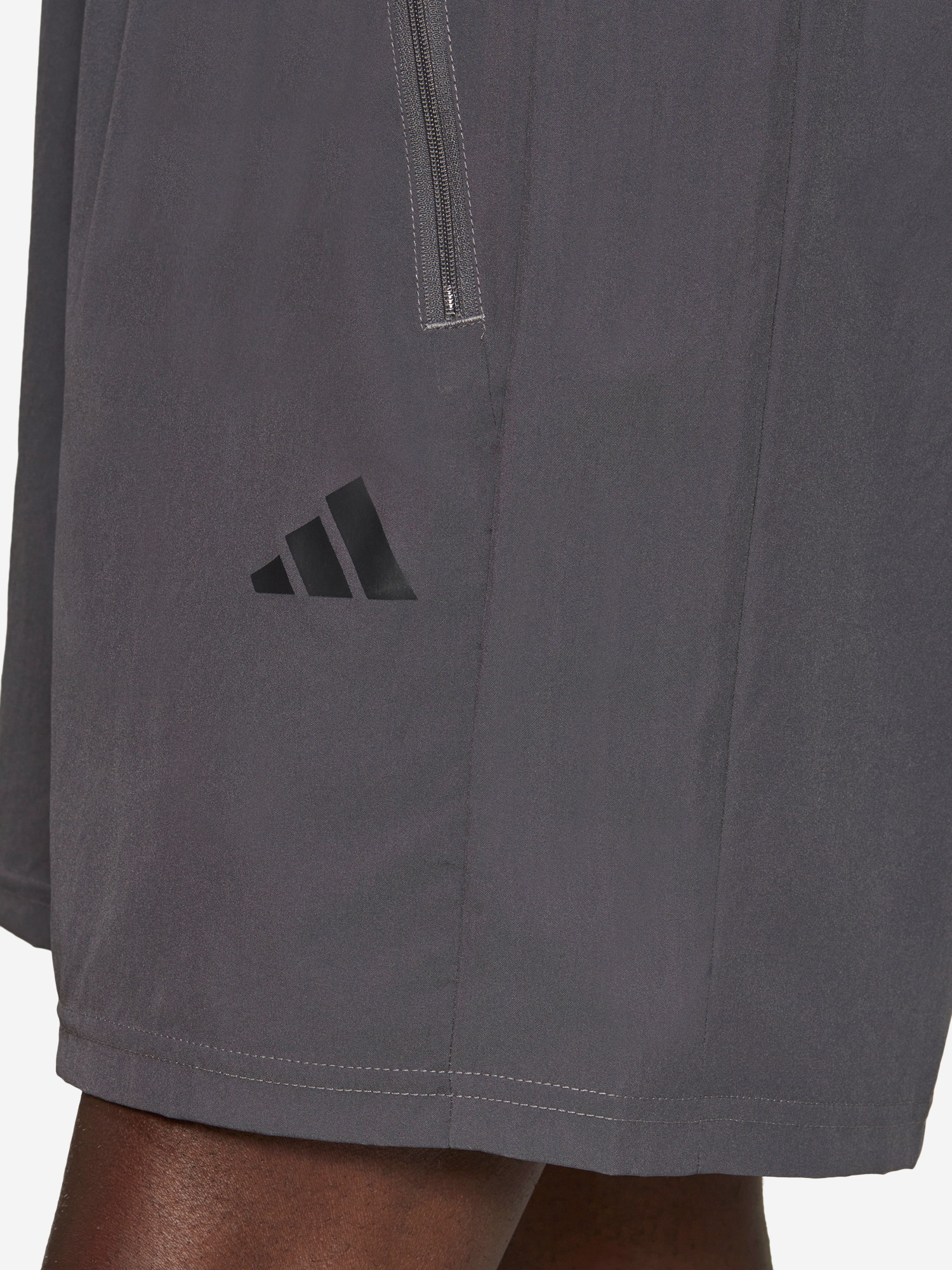 фото Шорты мужские adidas, серый