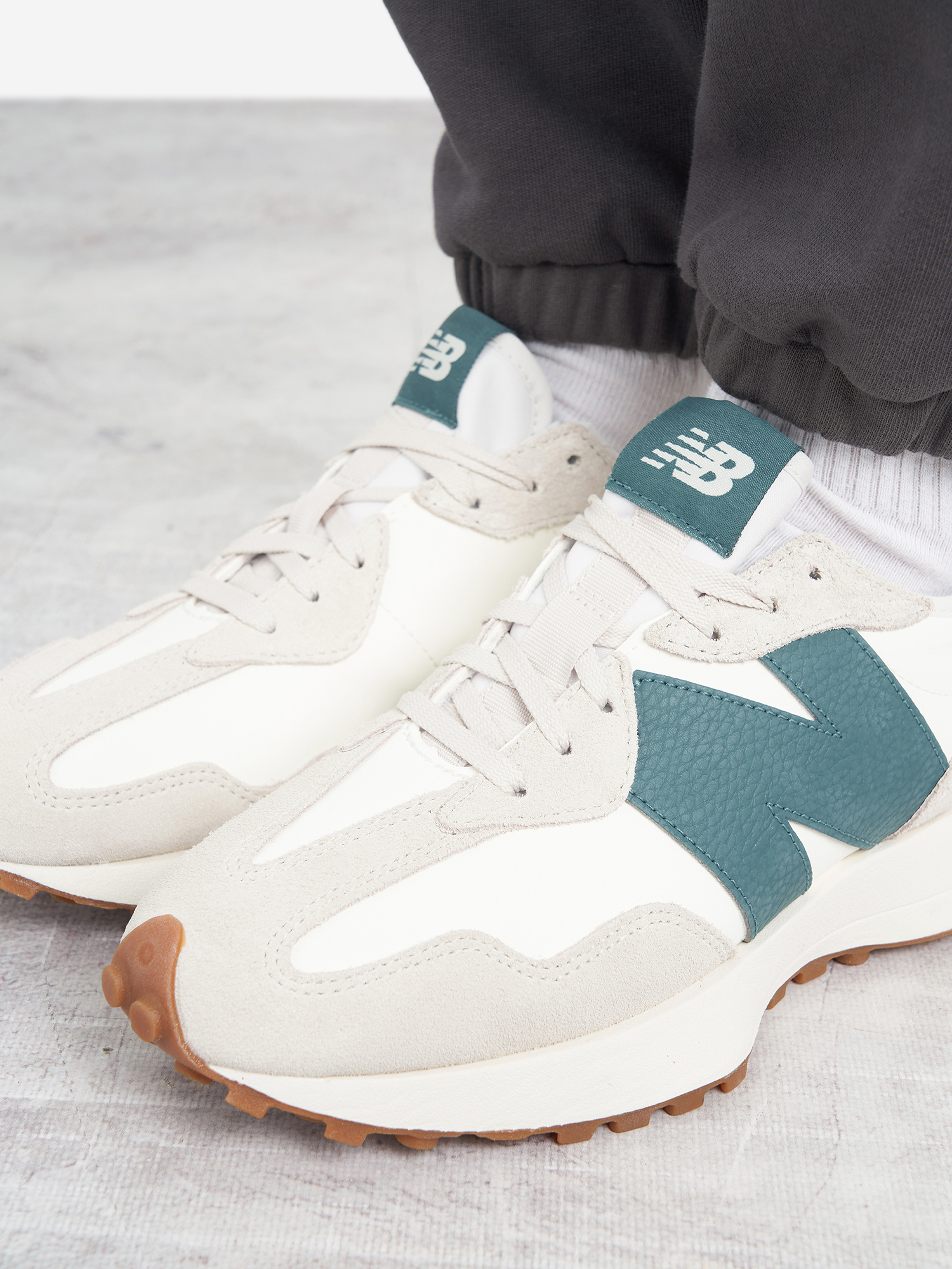 фото Кроссовки женские new balance 327, белый