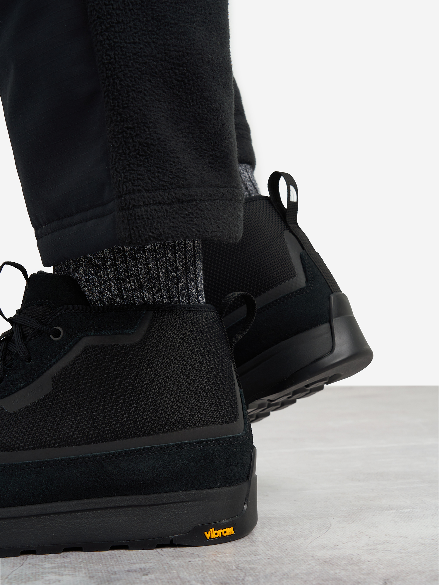 фото Ботинки утепленные мужские the north face clyffe mid insulated wp, черный