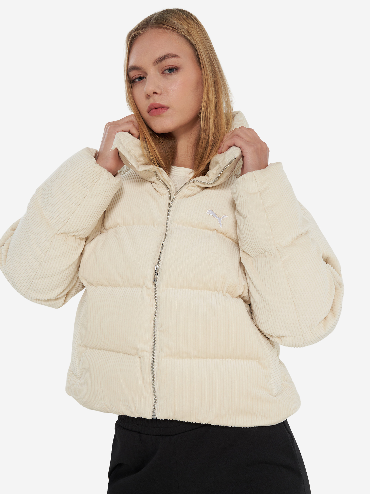 фото Пуховик женский puma wardrobe ess corduroy, бежевый