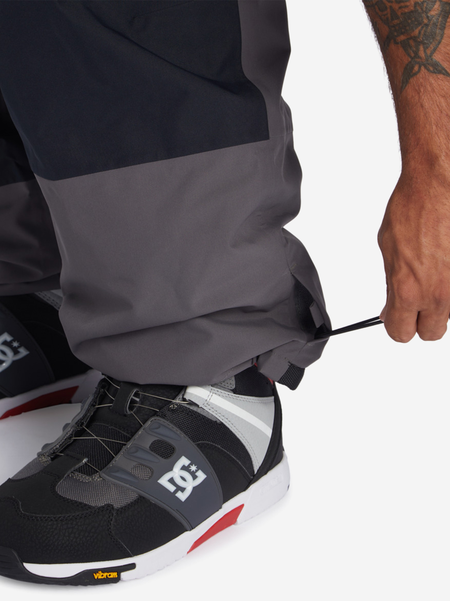 фото Брюки мужские dc shoes brigade 30 k, красный