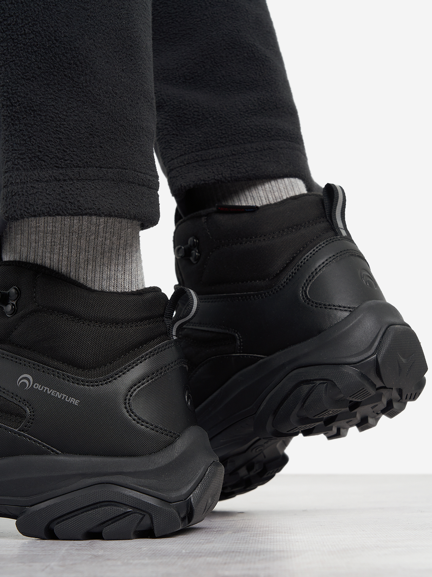 фото Ботинки утепленные мужские outventure cheget nylon, черный