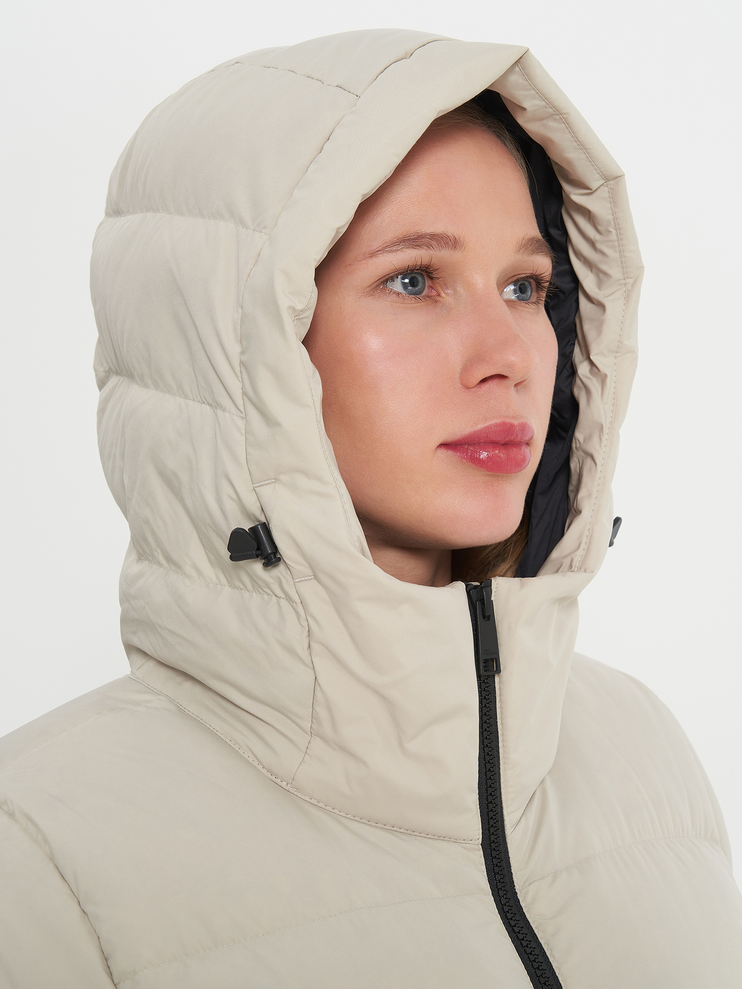 фото Пальто пуховое женское jack wolfskin frozen palace, бежевый