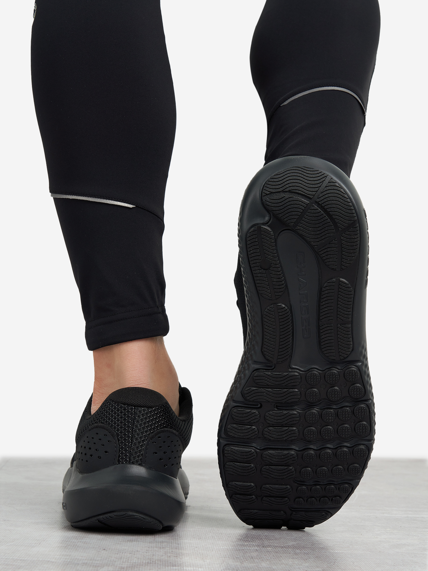 фото Кроссовки мужские under armour charged surge 4, черный