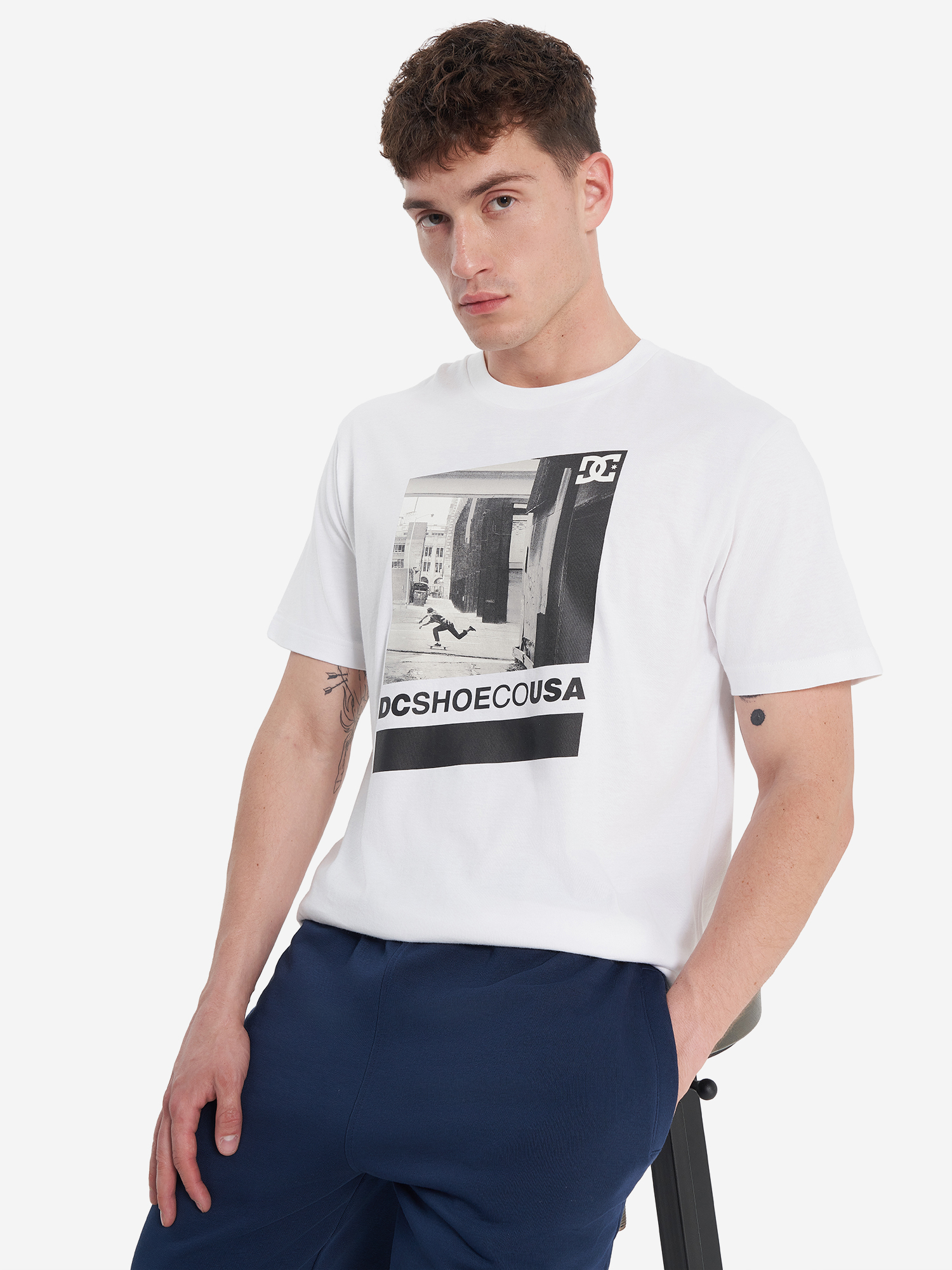 фото Футболка мужская dc shoes essy street scene, белый
