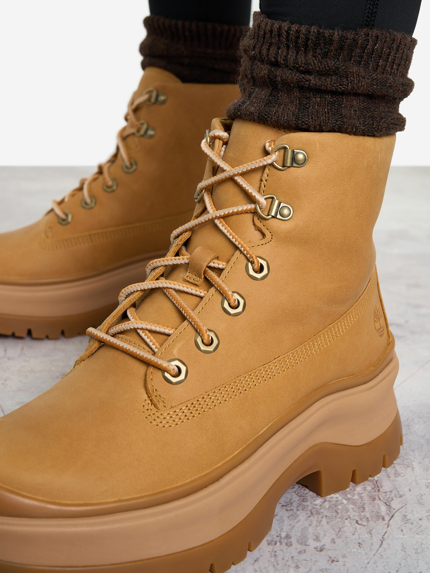 фото Ботинки женские timberland roxie lane, бежевый