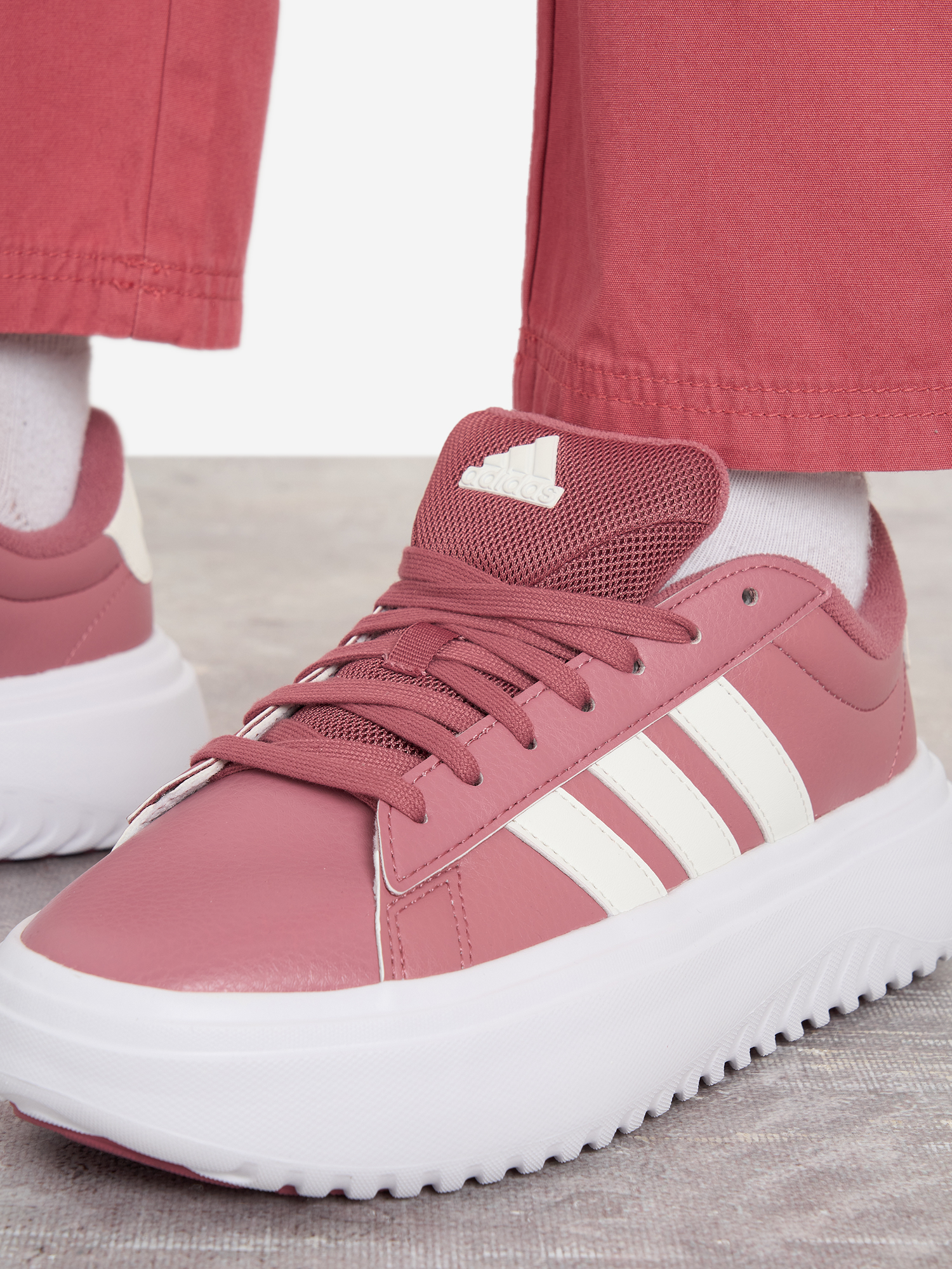 фото Кеды женские adidas grand court platfor, красный