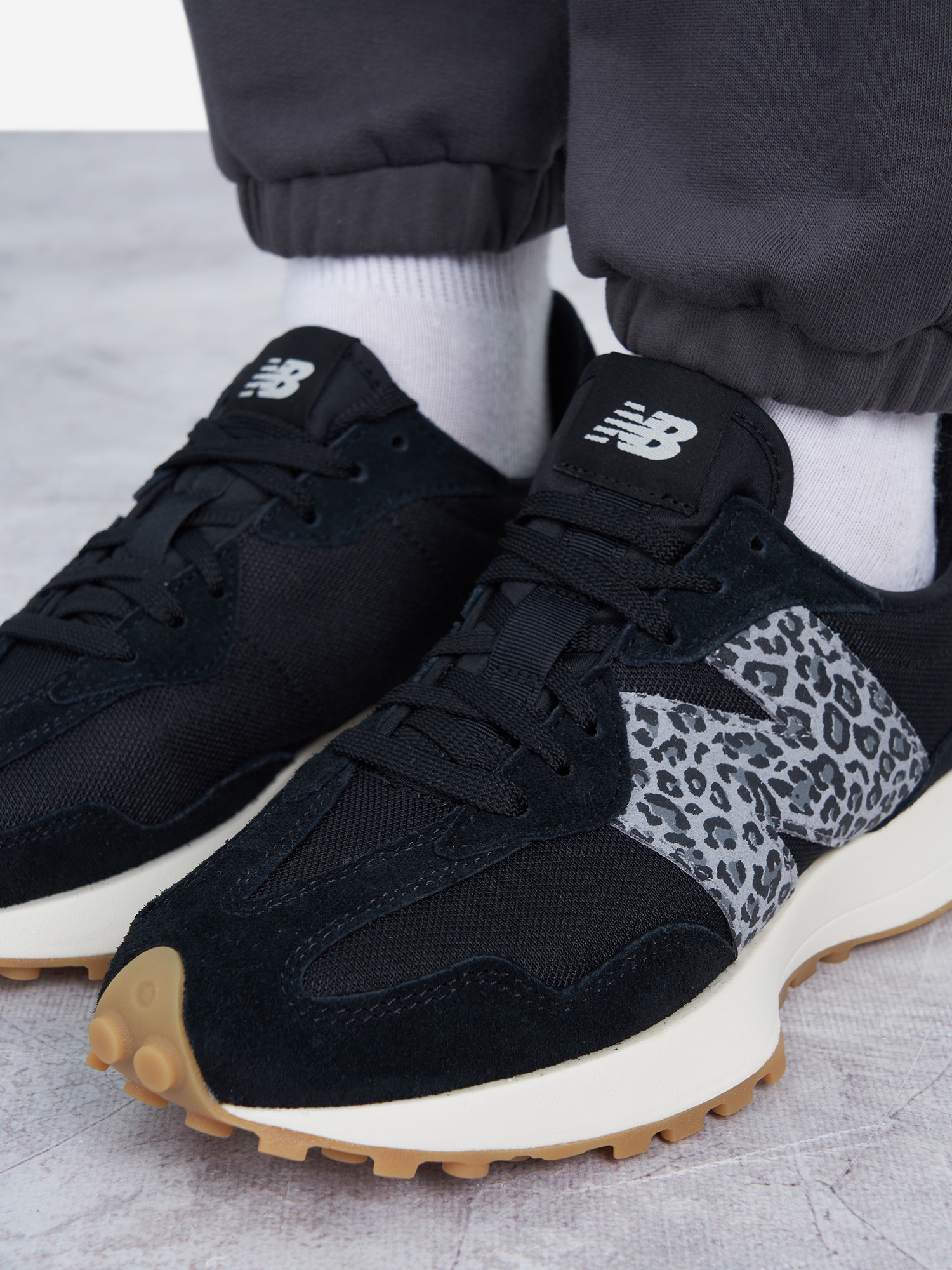 фото Кроссовки женские new balance 327, черный