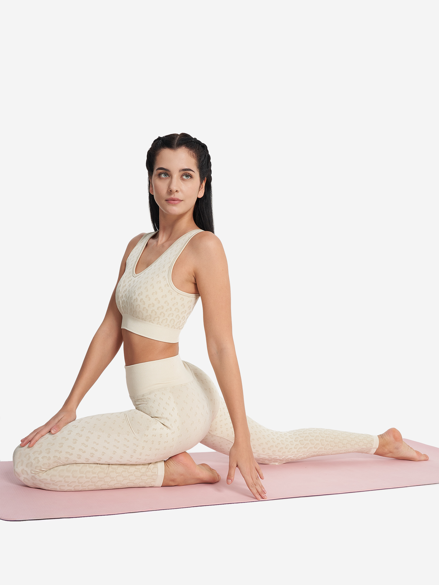 фото Топ бра спортивный demix highflow seamless longline, бежевый
