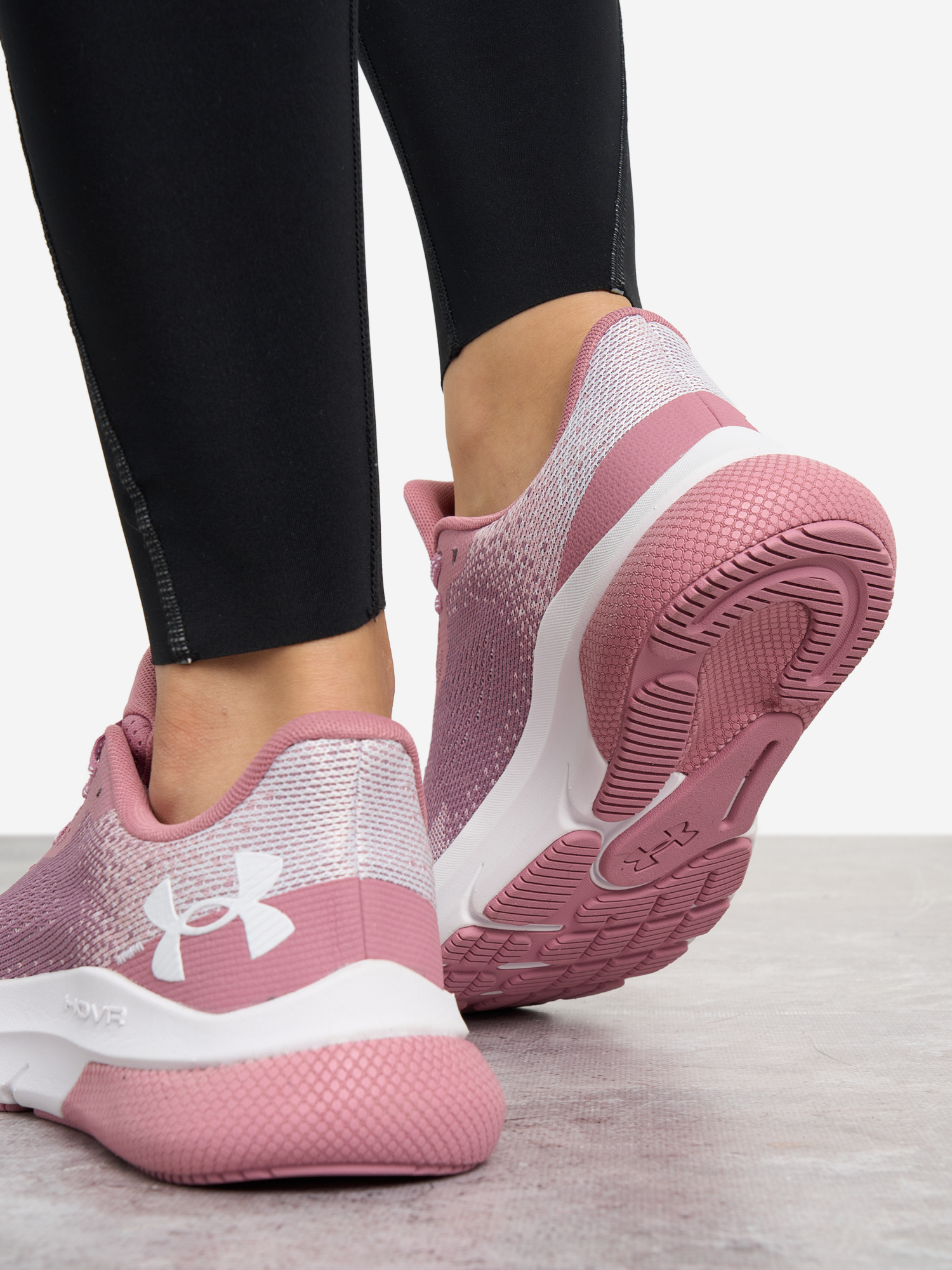 фото Кроссовки женские under armour hovr turbulence 2, розовый