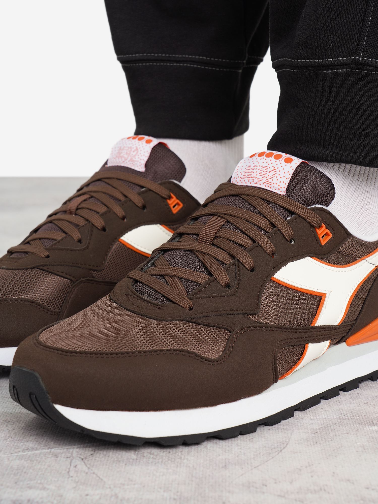 фото Кроссовки мужские diadora n.92, коричневый