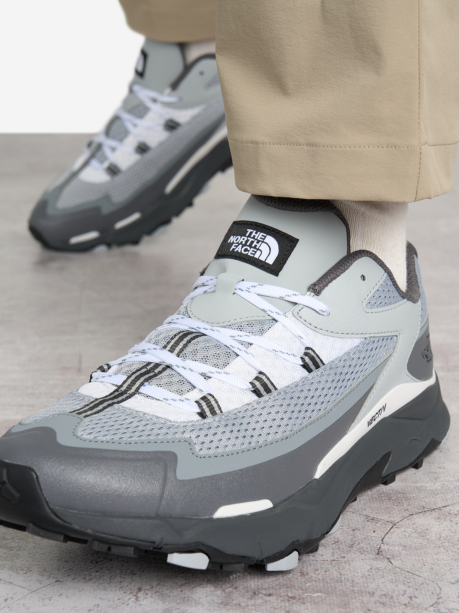 фото Кроссовки мужские the north face vectiv taraval, серый