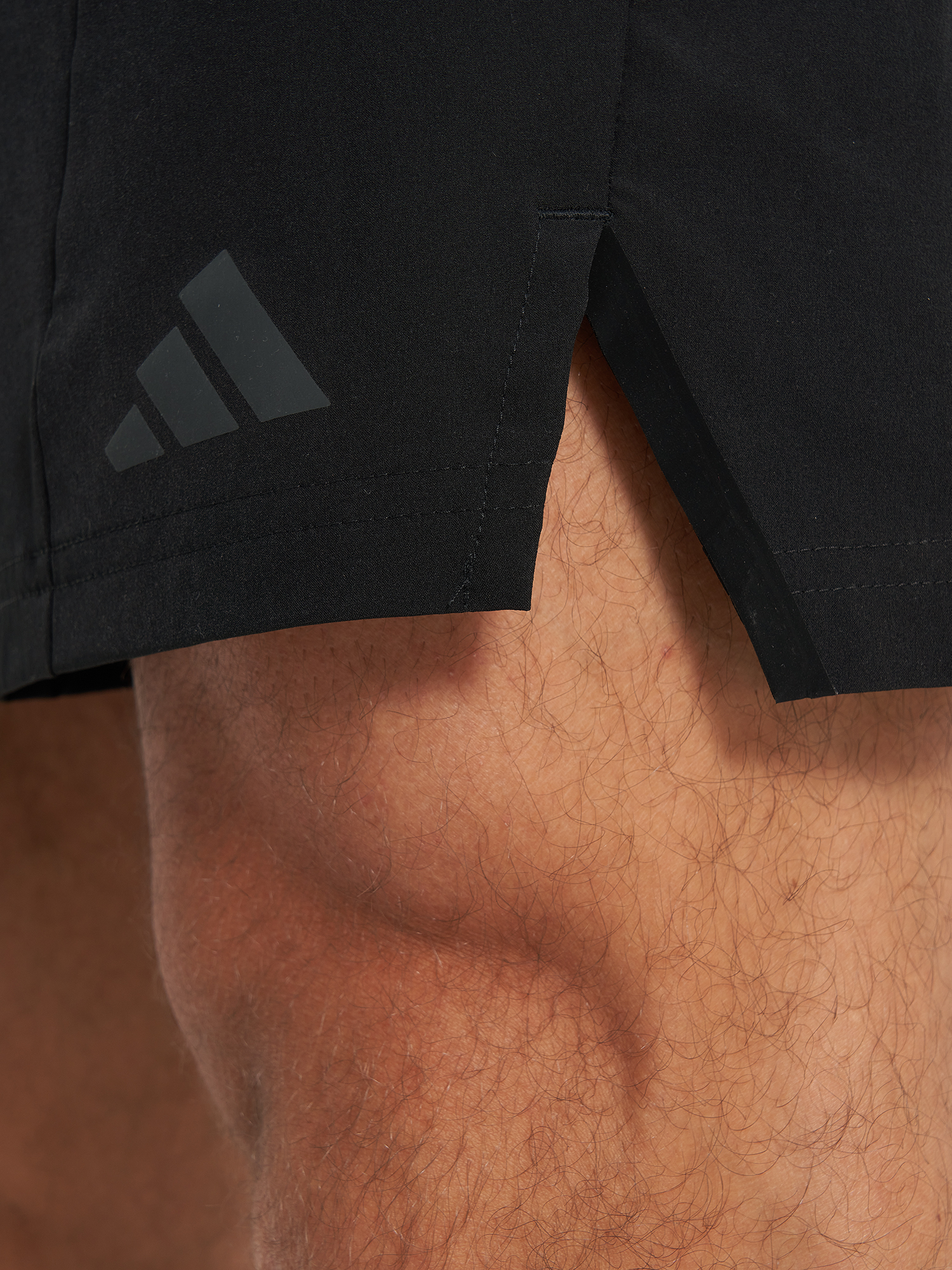 фото Шорты мужские adidas, черный