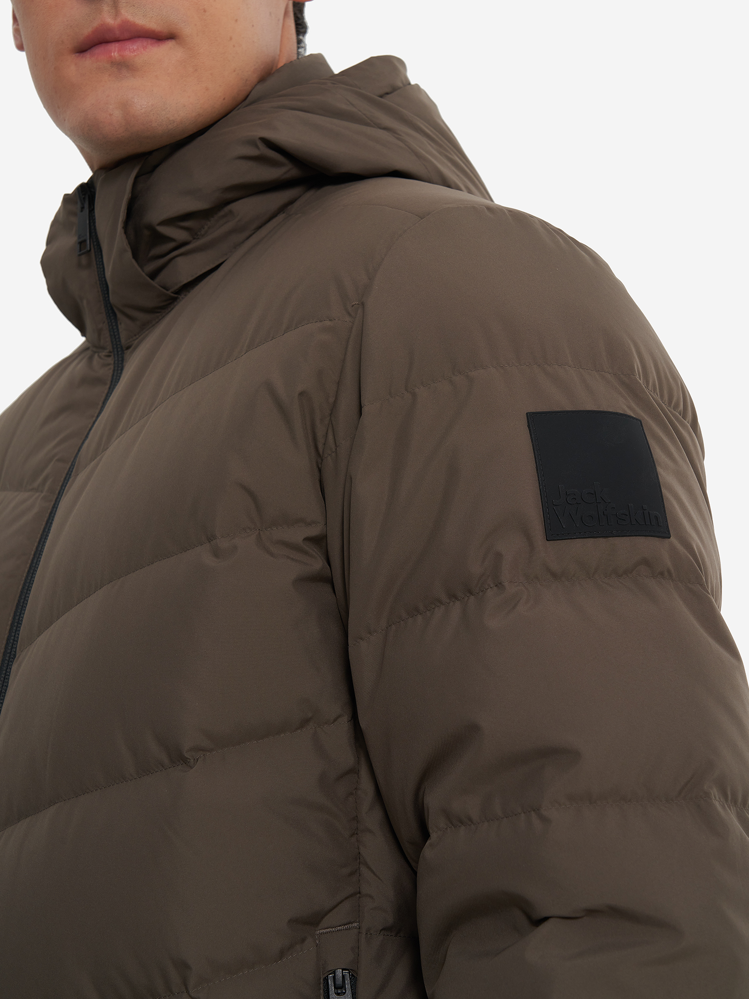 фото Пуховик мужской jack wolfskin colonius, коричневый