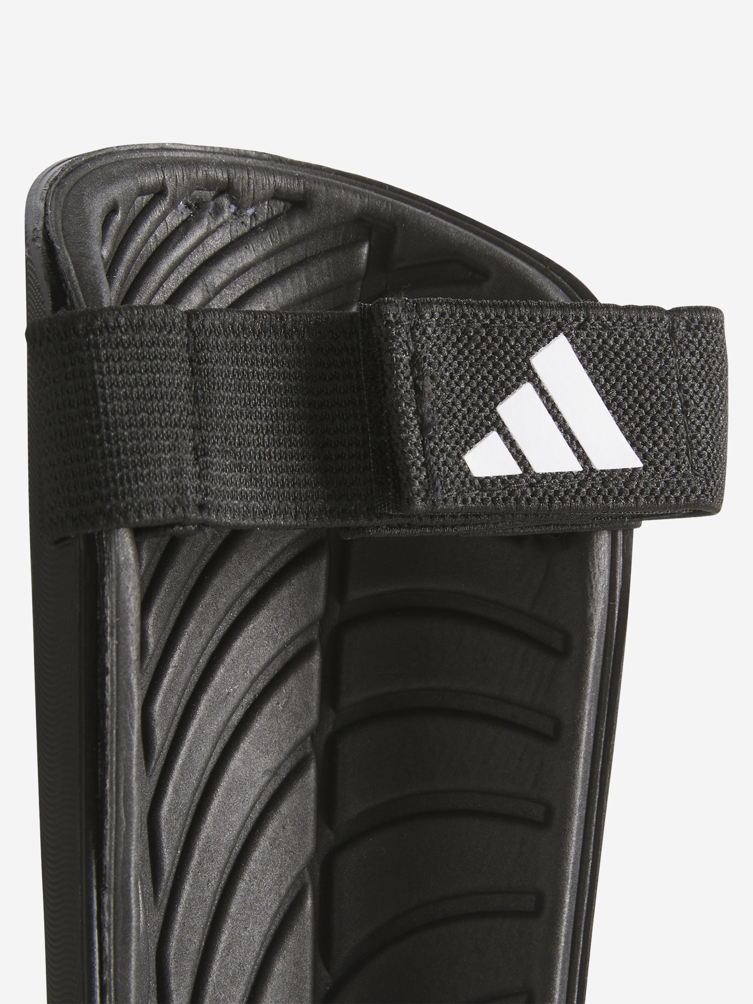 фото Щитки футбольные adidas tiro sg trn, черный