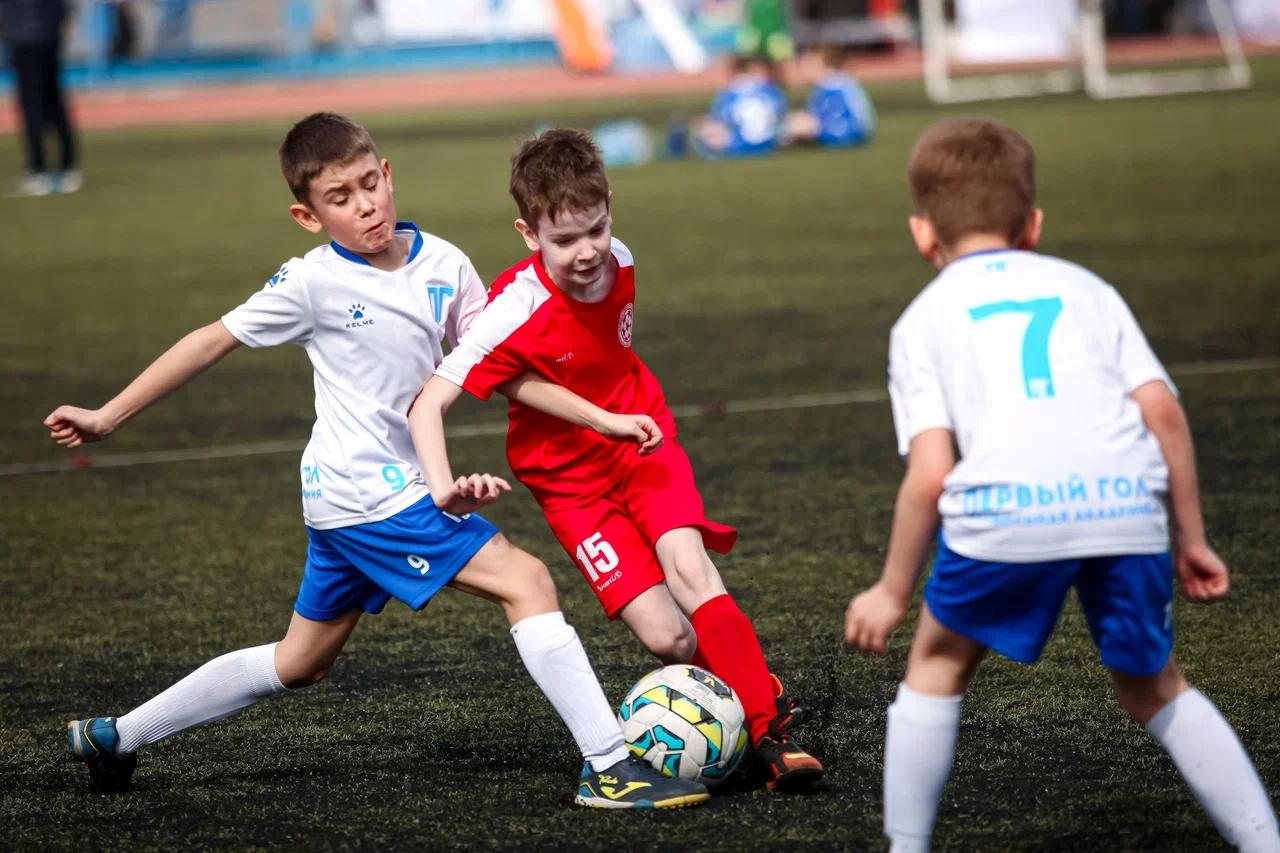 Детский турнир по футболу «День весеннего футбола» PARI Amateur League