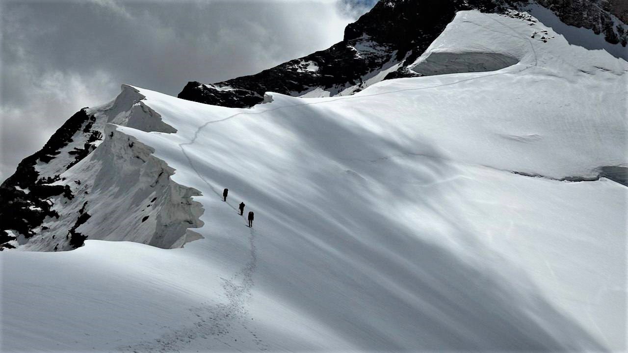 Школа горного туризма Специализированного уровня СТК "Вестра"