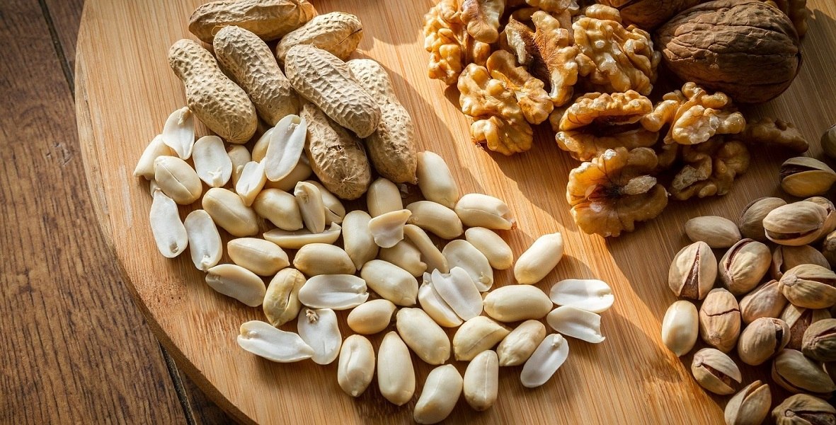 Чем полезны орехи для худеющих