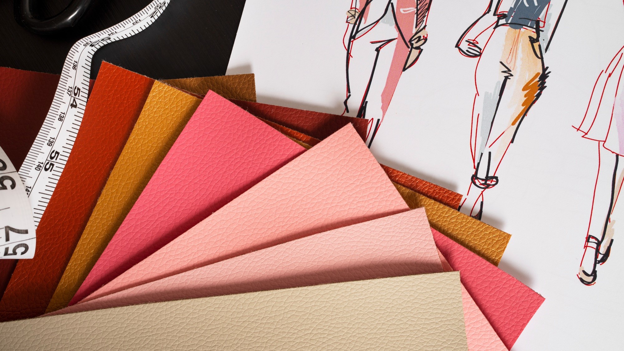 Как сочетать цвета в одежде