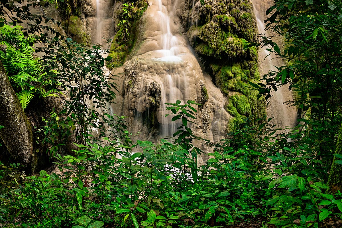 Чиангмай: липкий водопад