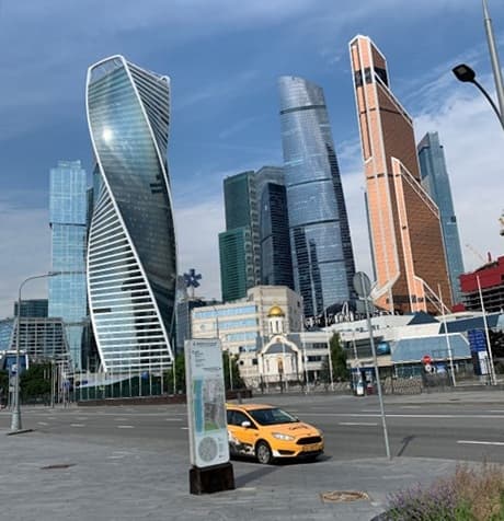 Набережная реки Москва