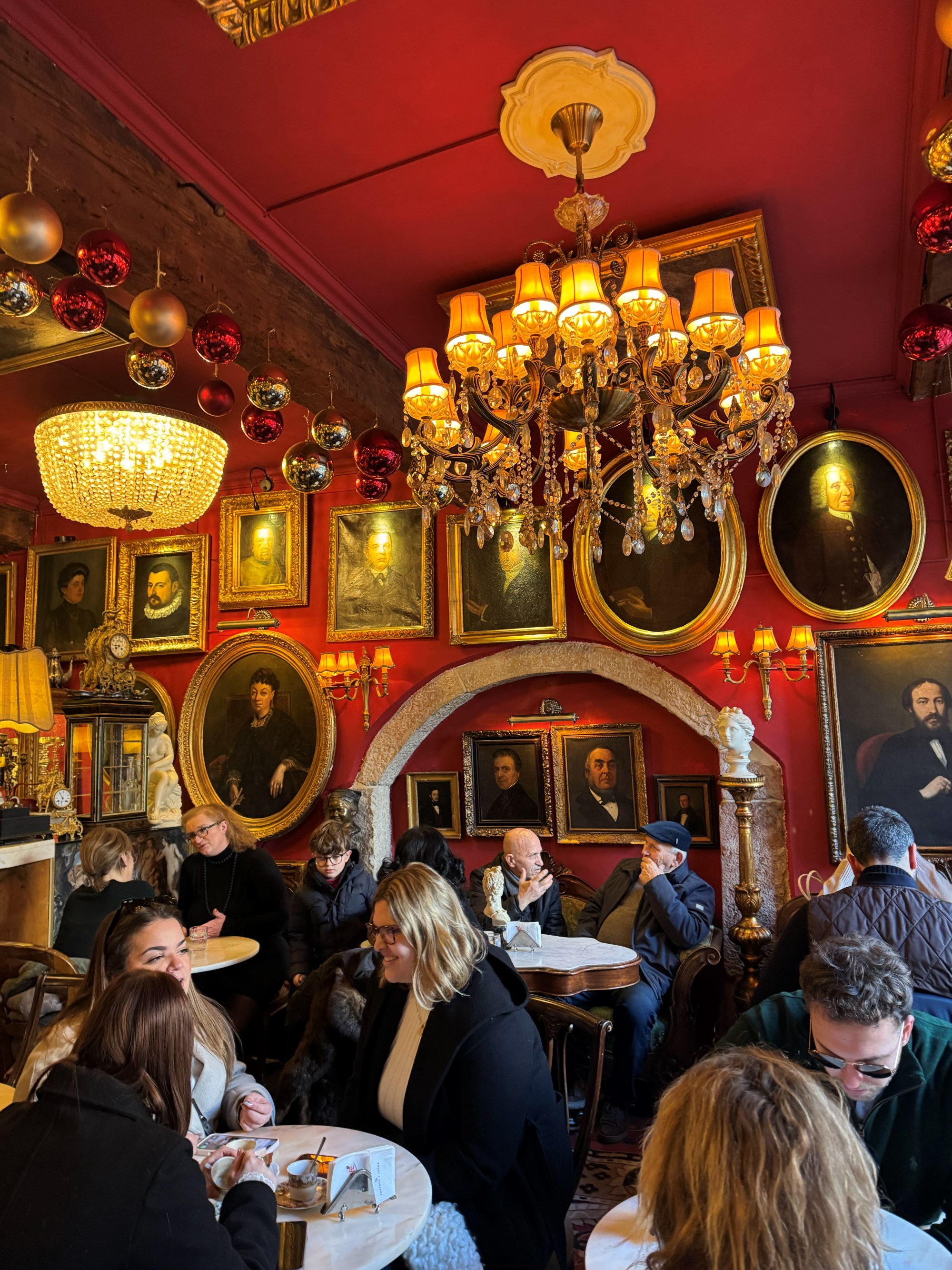 кафе La Vie En Rose