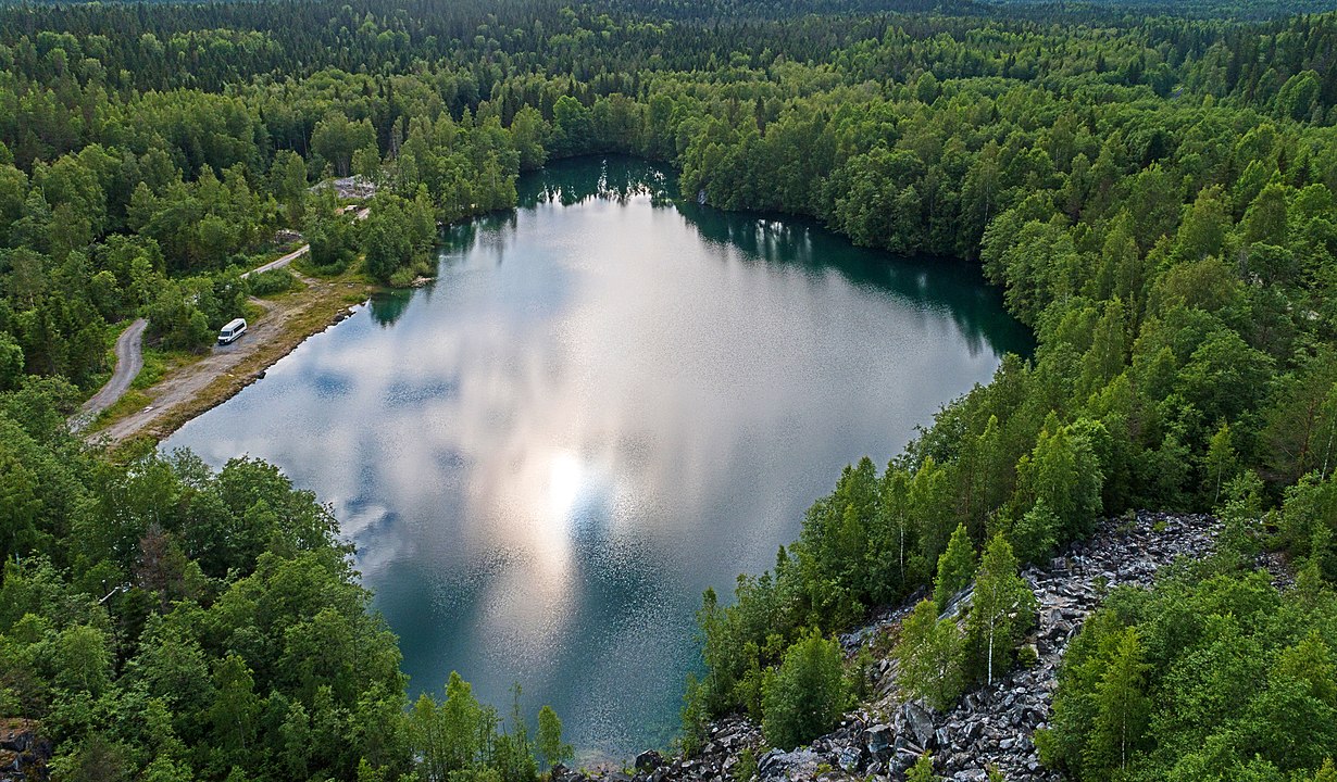 Мраморное озеро