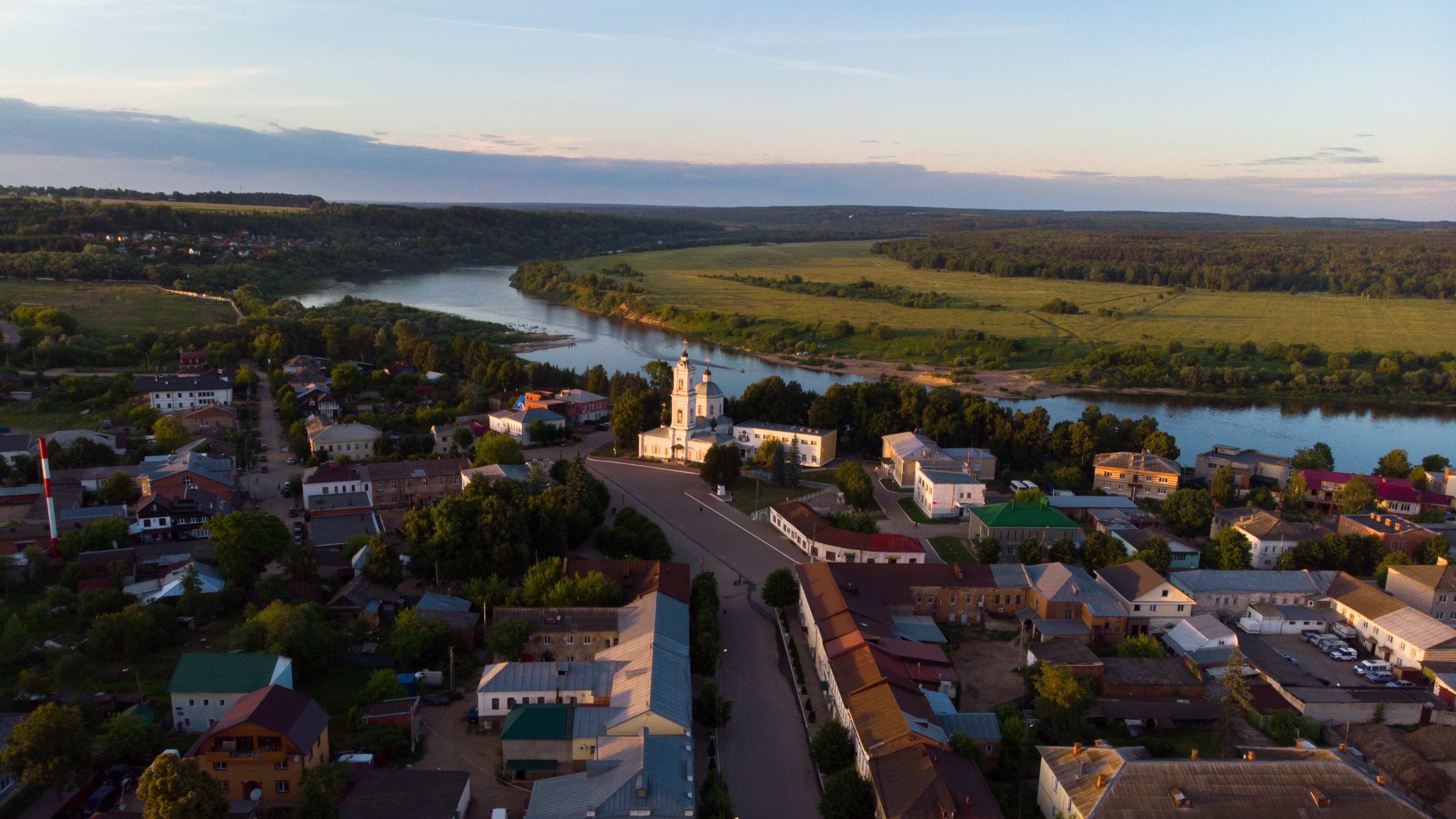 Культурные выходные в Тарусе: чем заняться в городе на Оке