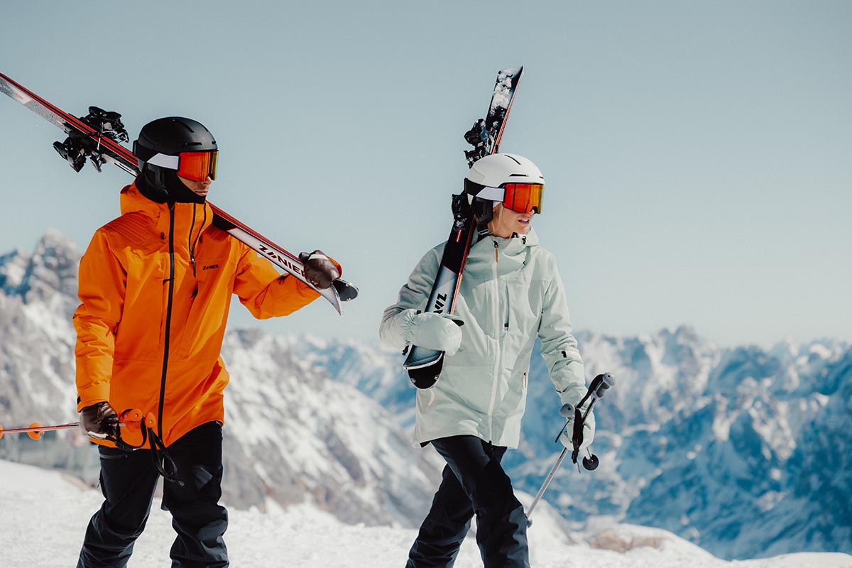 Пара на склоне