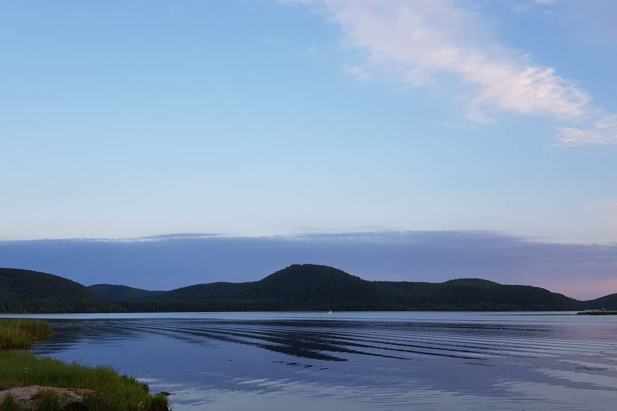 Охотское море и озера Сахалина