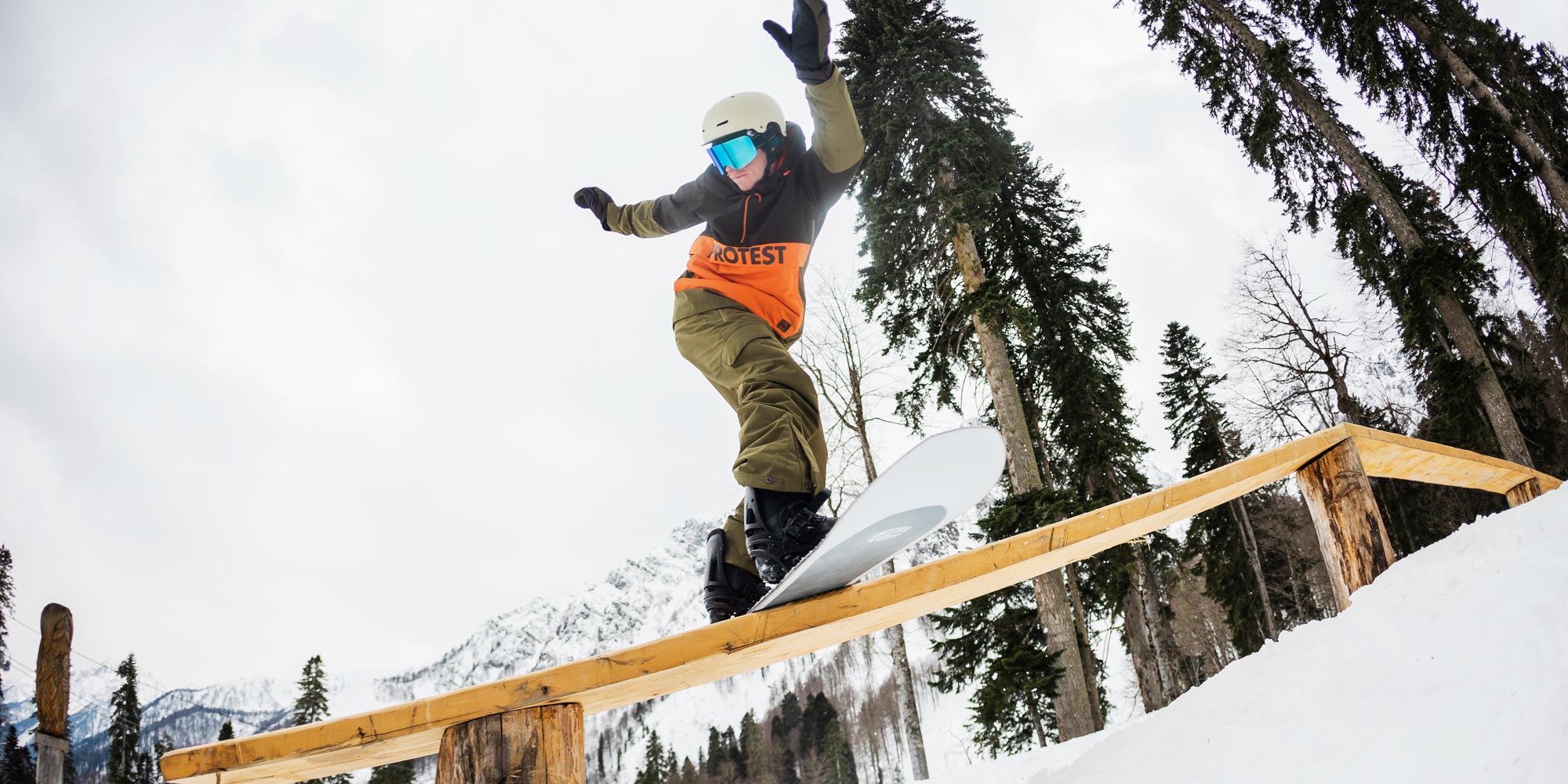 Фристайл-сноубординг: виды, выбор доски и советы инструктора