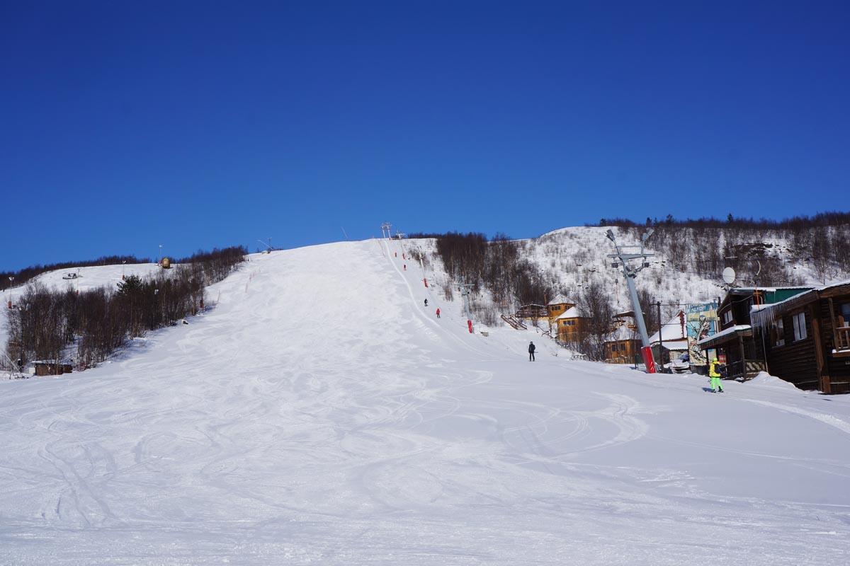 Где покататься на горных лыжах в Мурманске