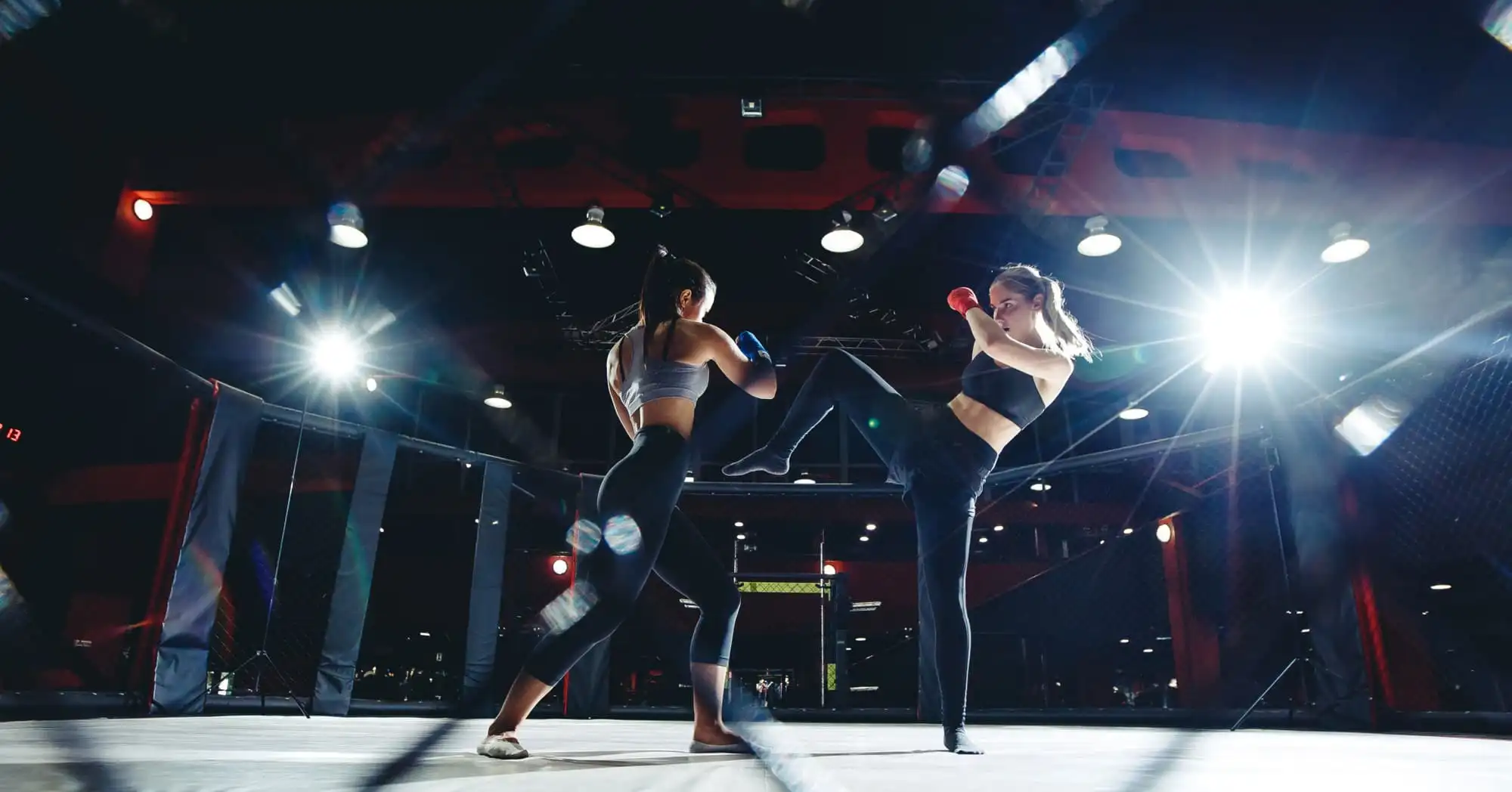 Женский MMA: с чего все начиналось и как работает сейчас