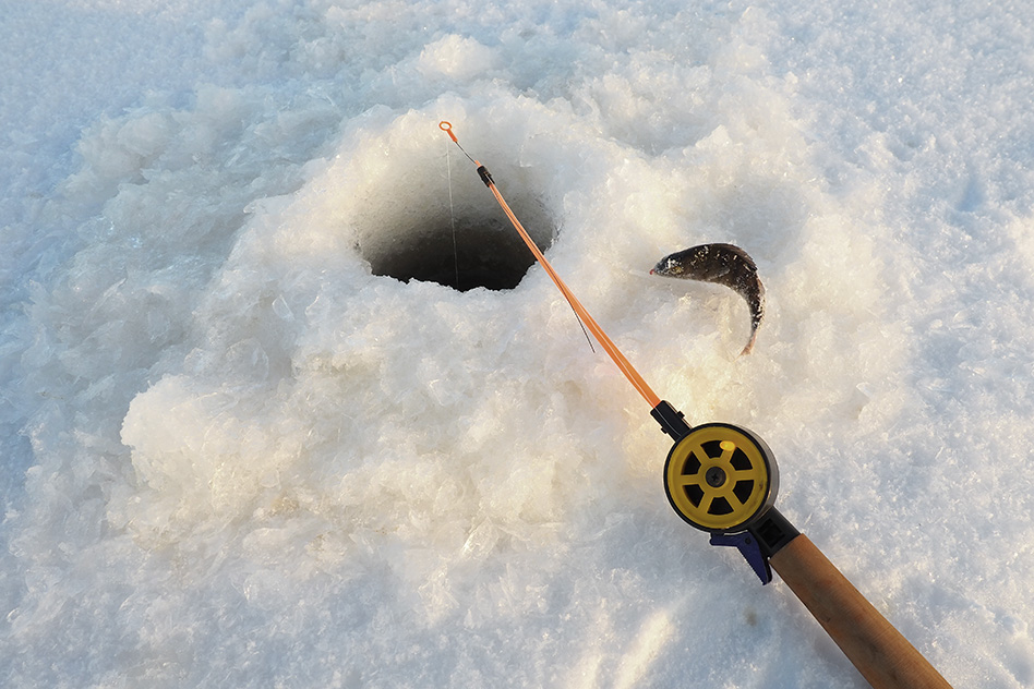 зимняя рыбалка лещ 