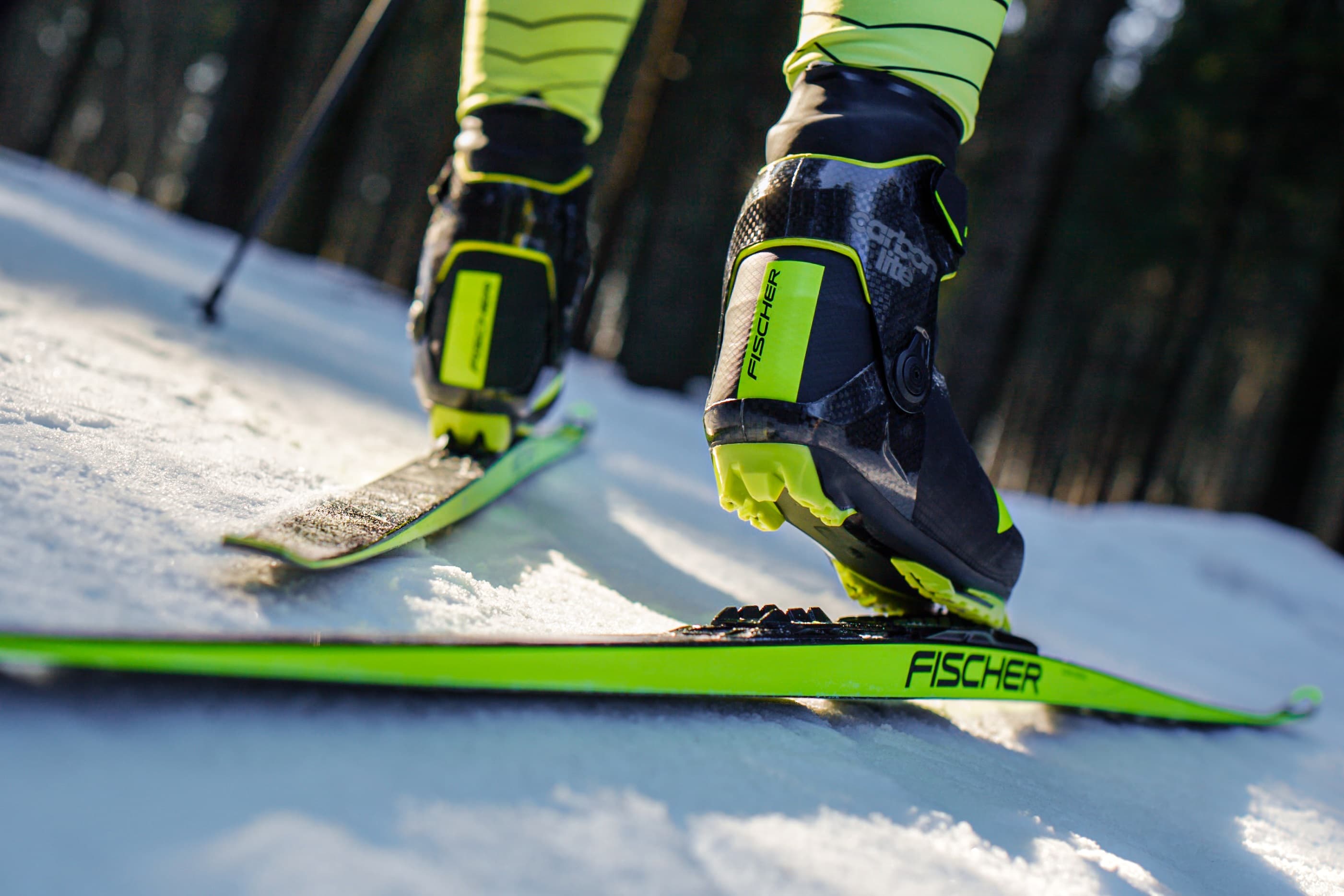 Лыжные ботинки и ледовые коньки Трекски оптом от производителя