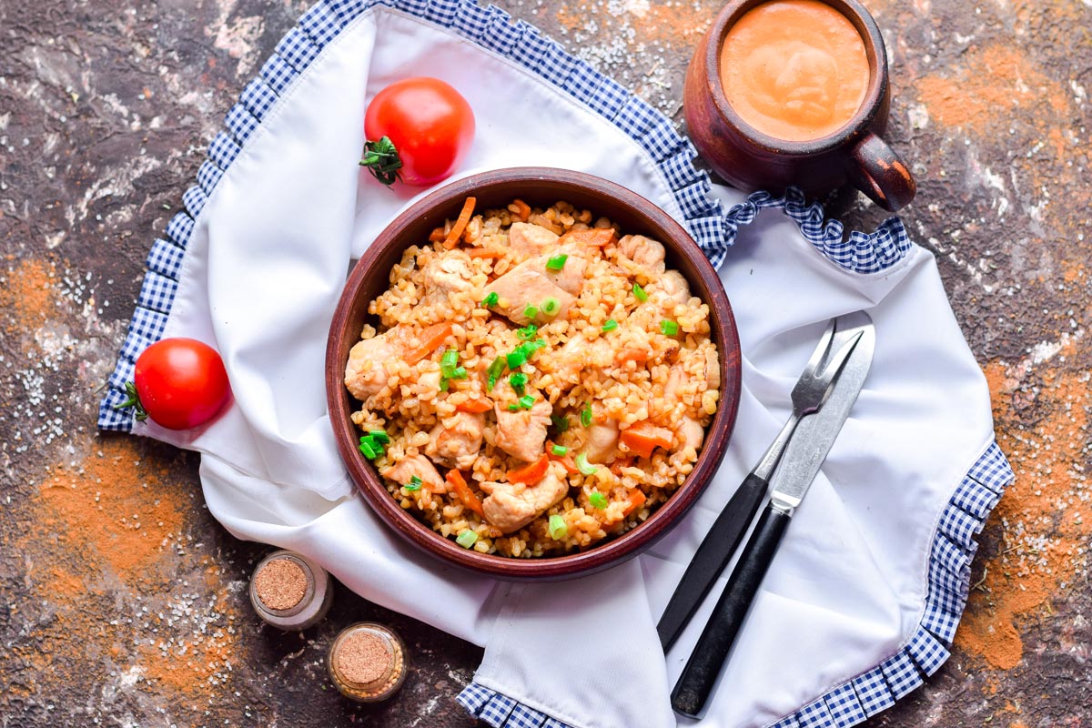 Булгур с овощами и курицей