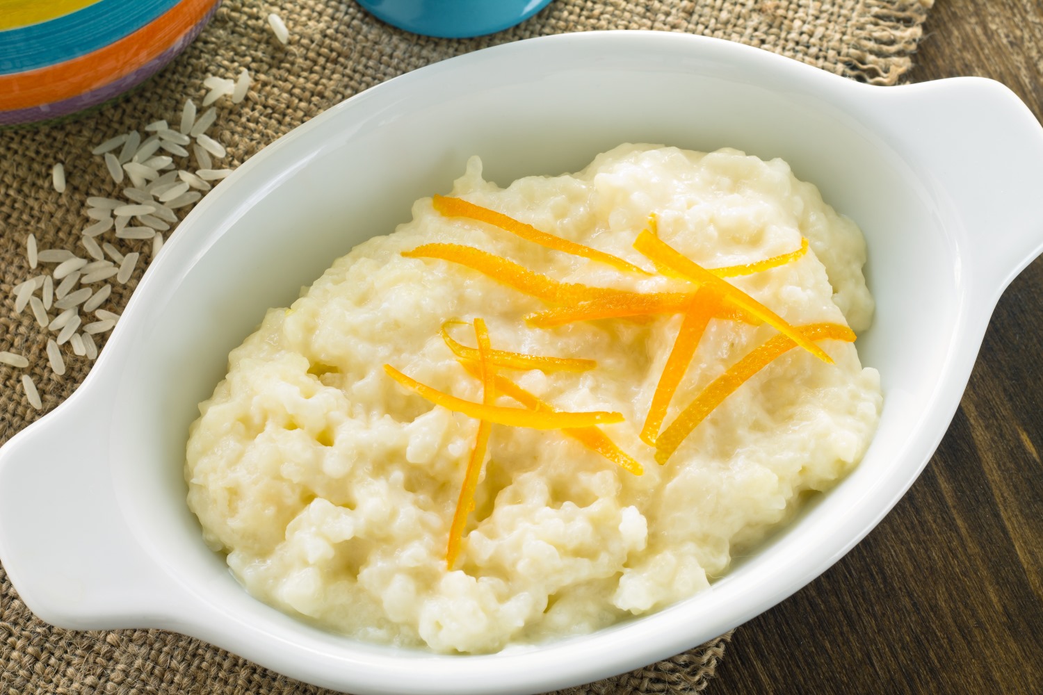 Теплый рисовый боул с кокосом и апельсиновой цедрой